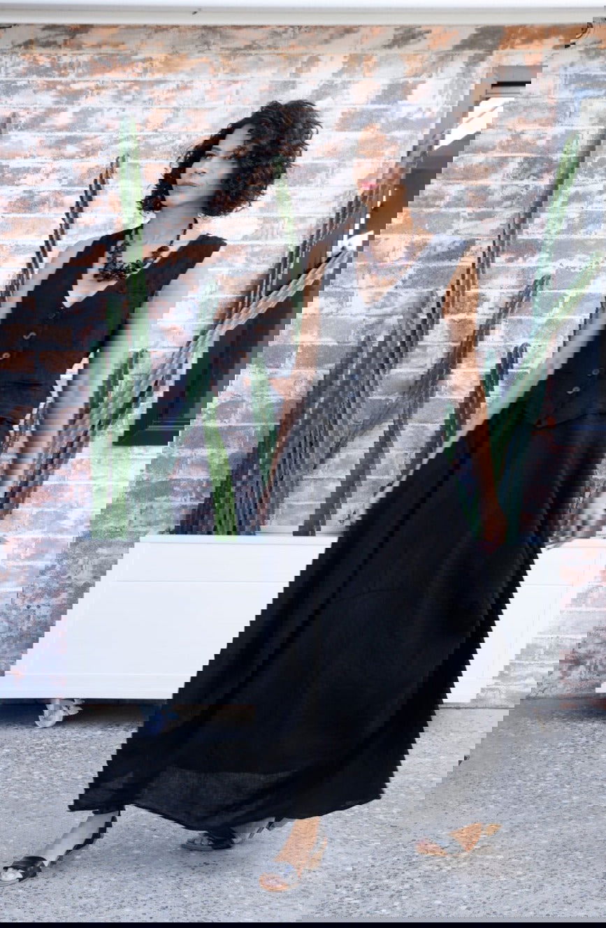 Montaigne Astrid Linen Asymmetrical Skirt Black