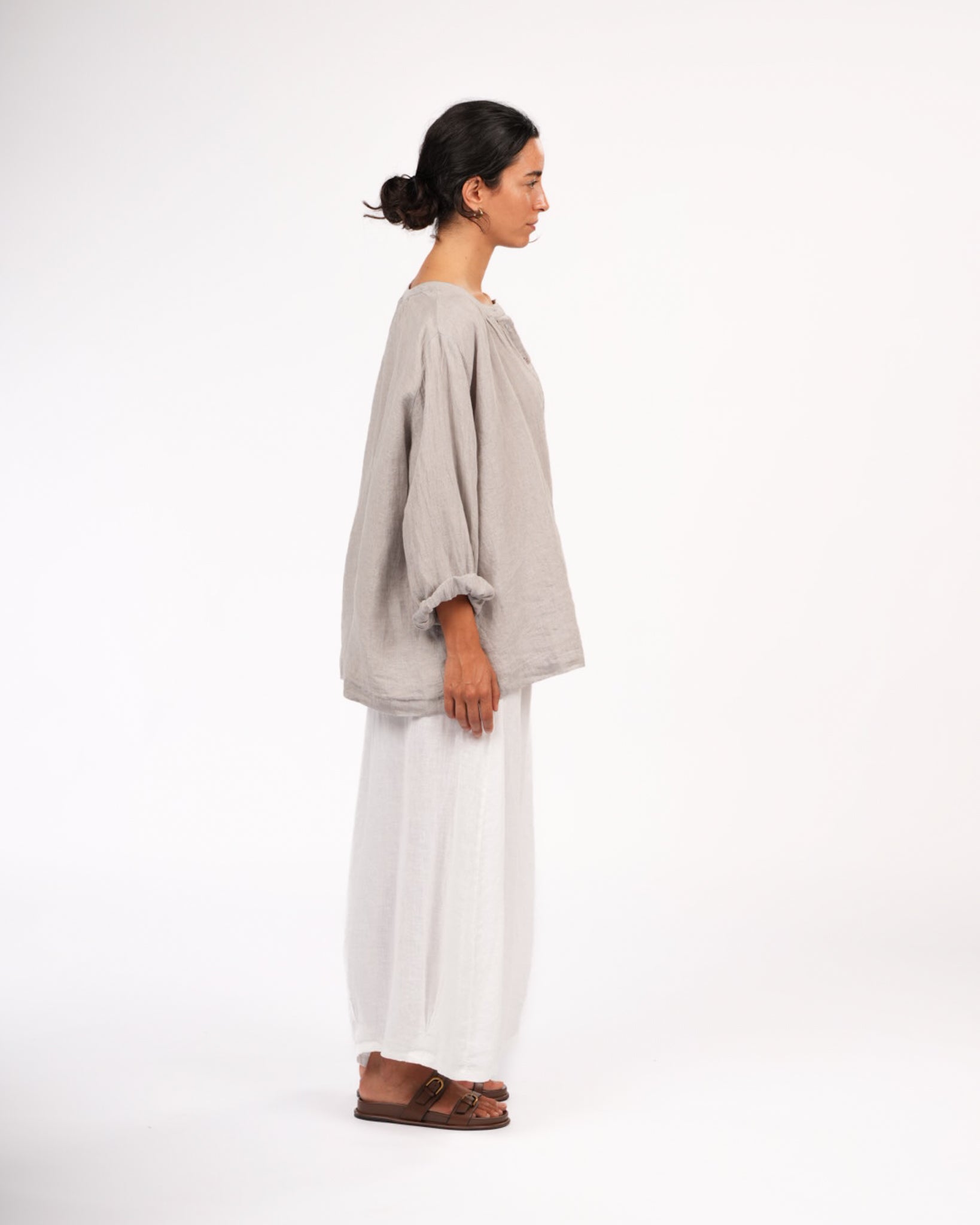 Montaigne Carmen Linen Top in Fine Houndstooth Grey3