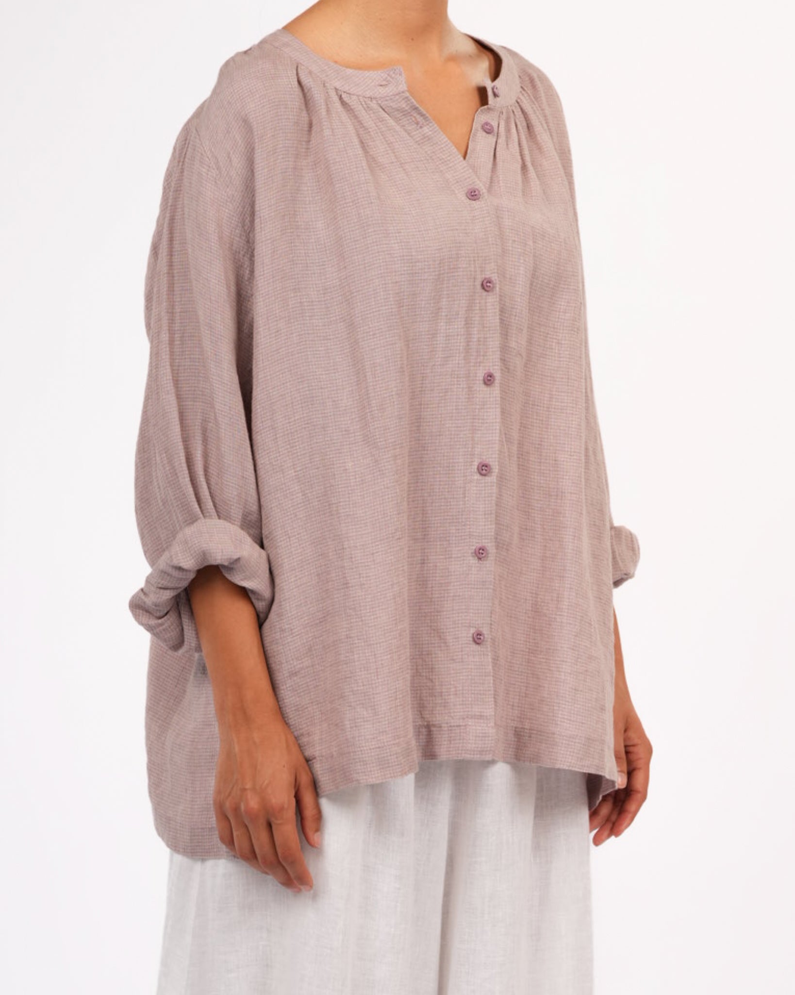 Montaigne Carmen Linen Top in Fine Houndstooth Lilac1