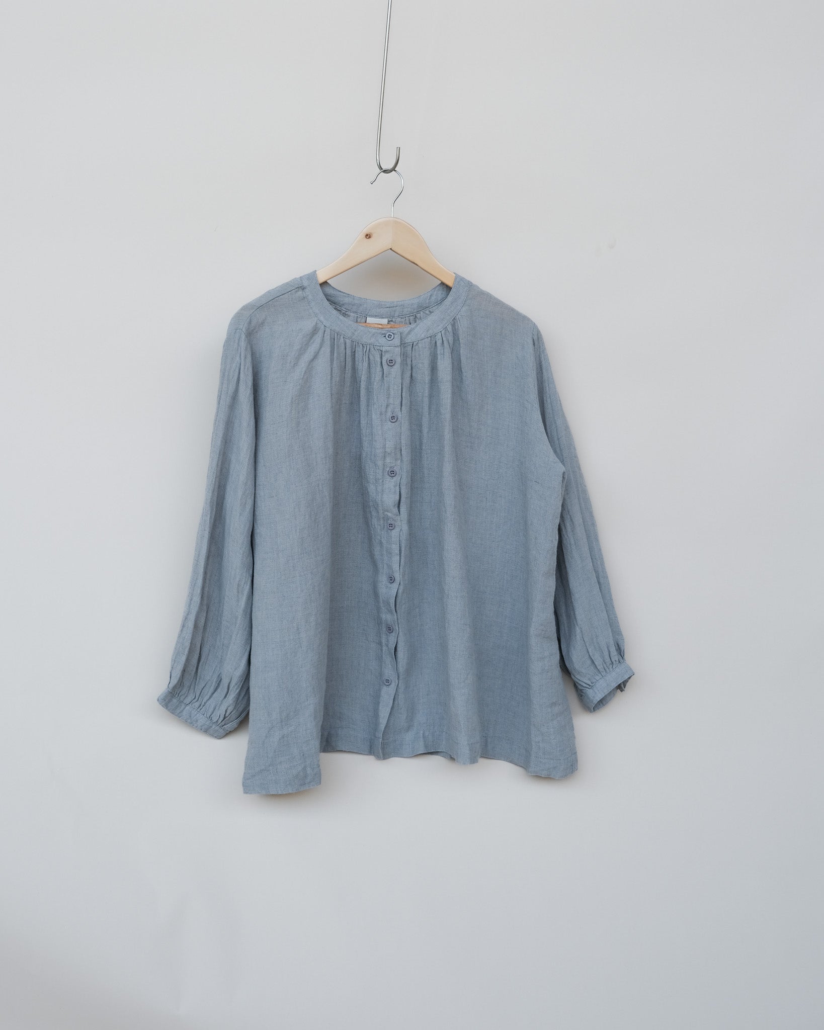 Montaigne Carmen Linen Top in Fine Houndstooth Linen Grey