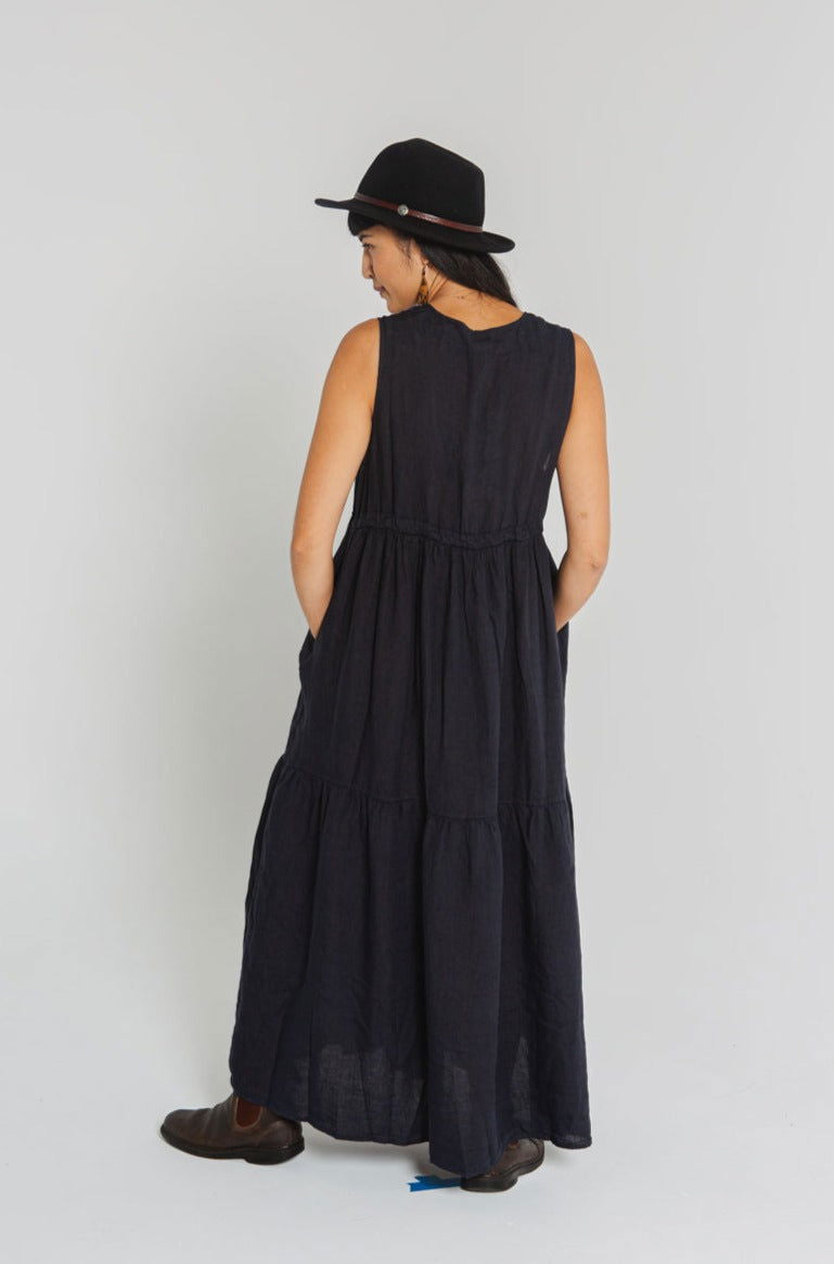 Montaigne Cascade Linen Maxi Dress Navy2