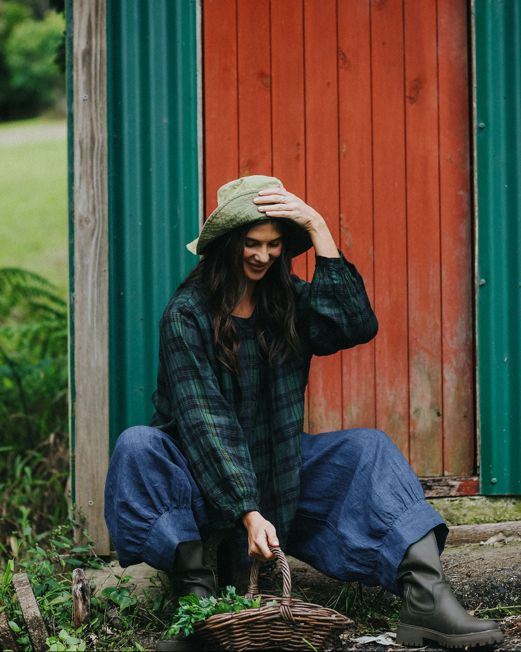 Montaigne Desi Linen Pants in Indigo2