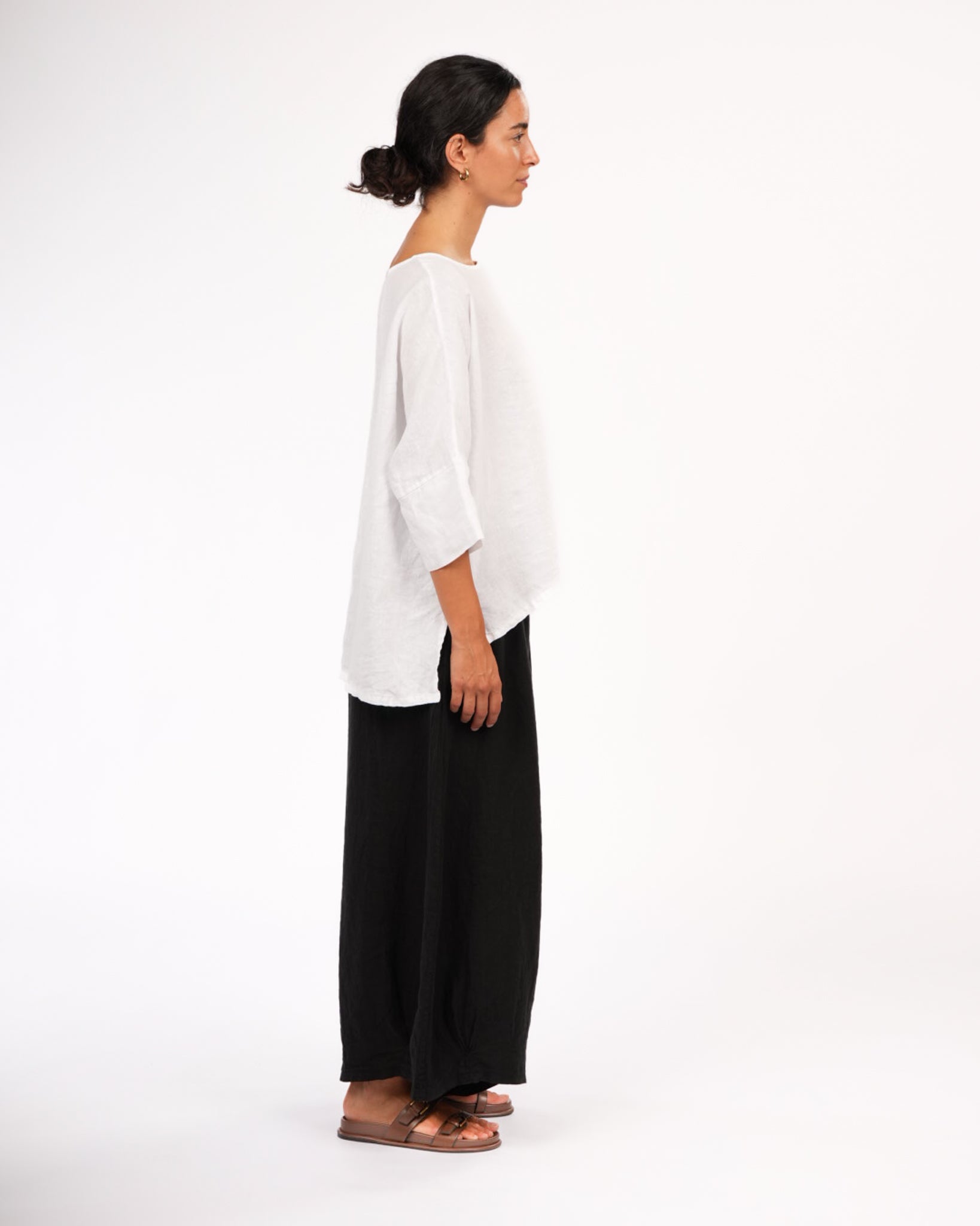 Montaigne Eadie Linen Pant With Gathering Detail Black