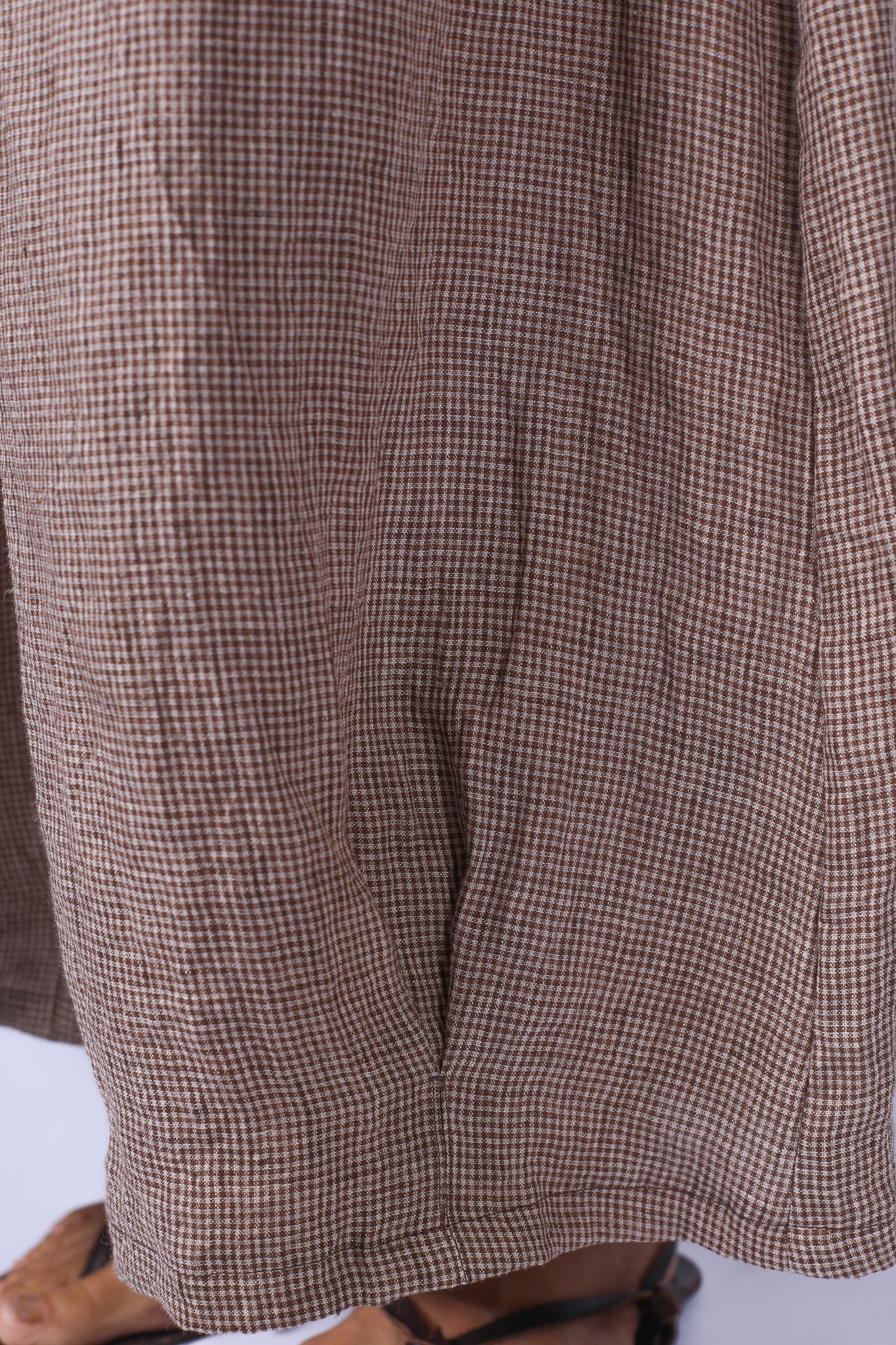 Montaigne Eadie Linen Pants in Fine Houndstooth Brown