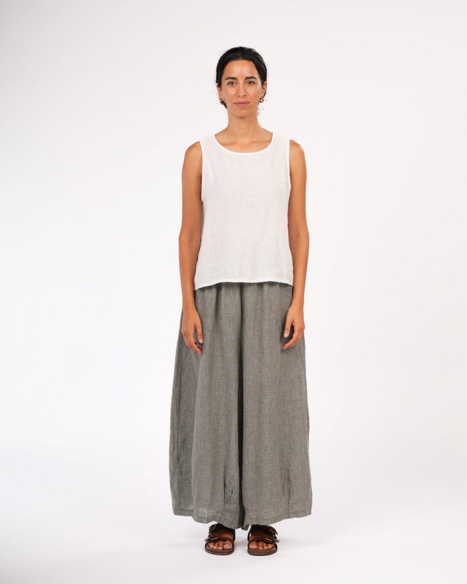 Montaigne Eadie Linen Pants in Fine Houndstooth Green2