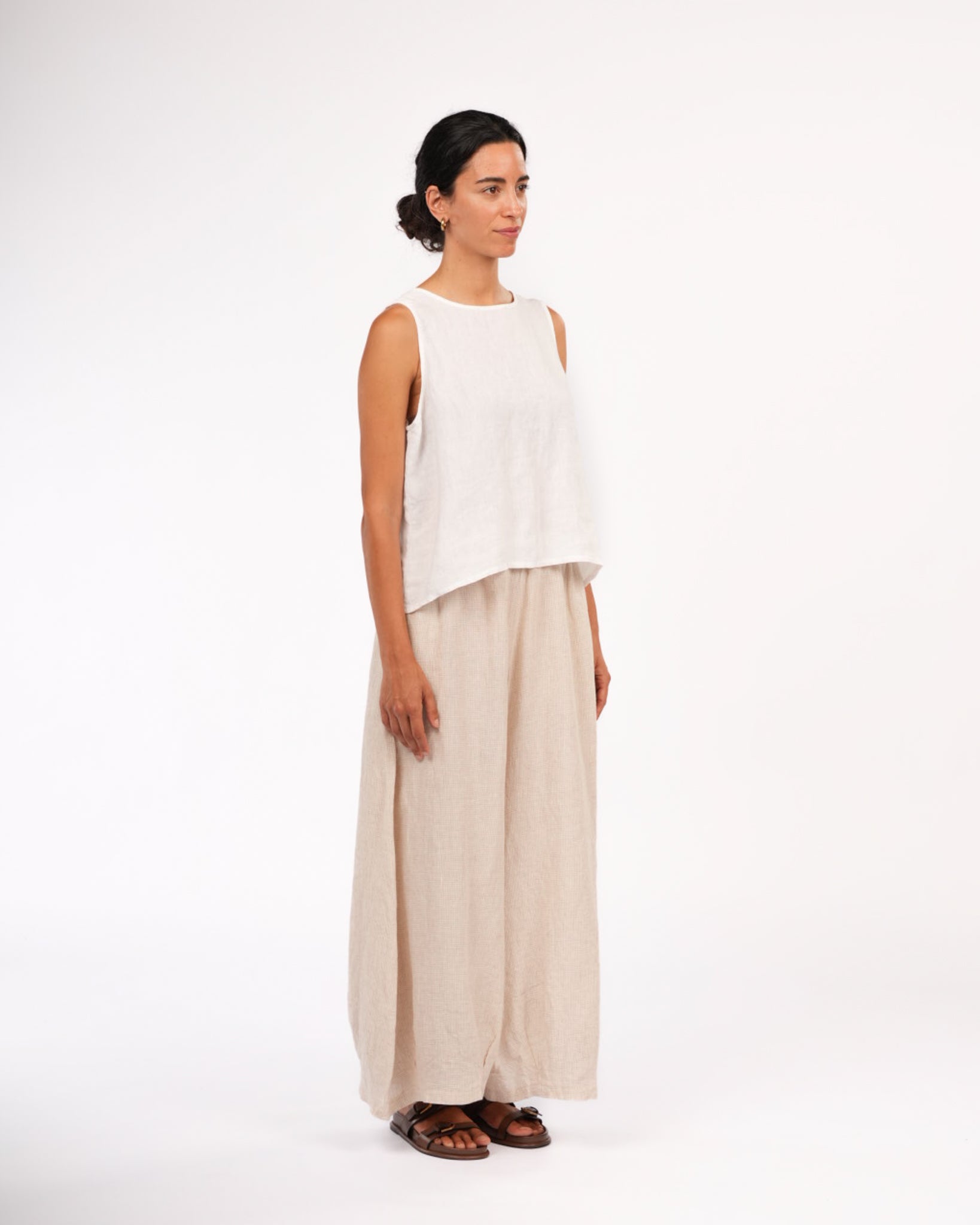 Montaigne Eadie Linen Pants in Fine Houndstooth Natural2