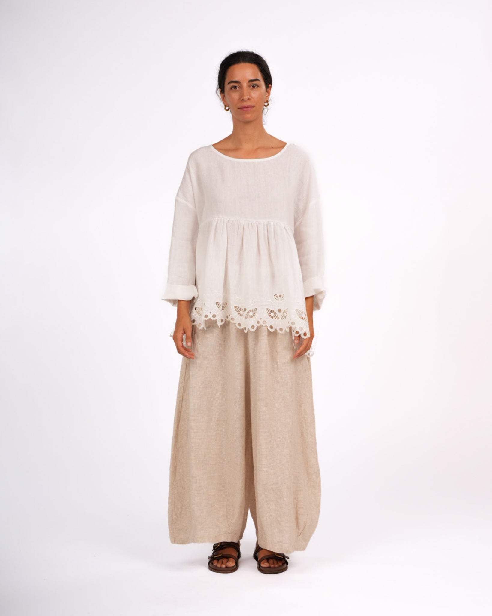 Montaigne Embroidered French Linen Blouse White4