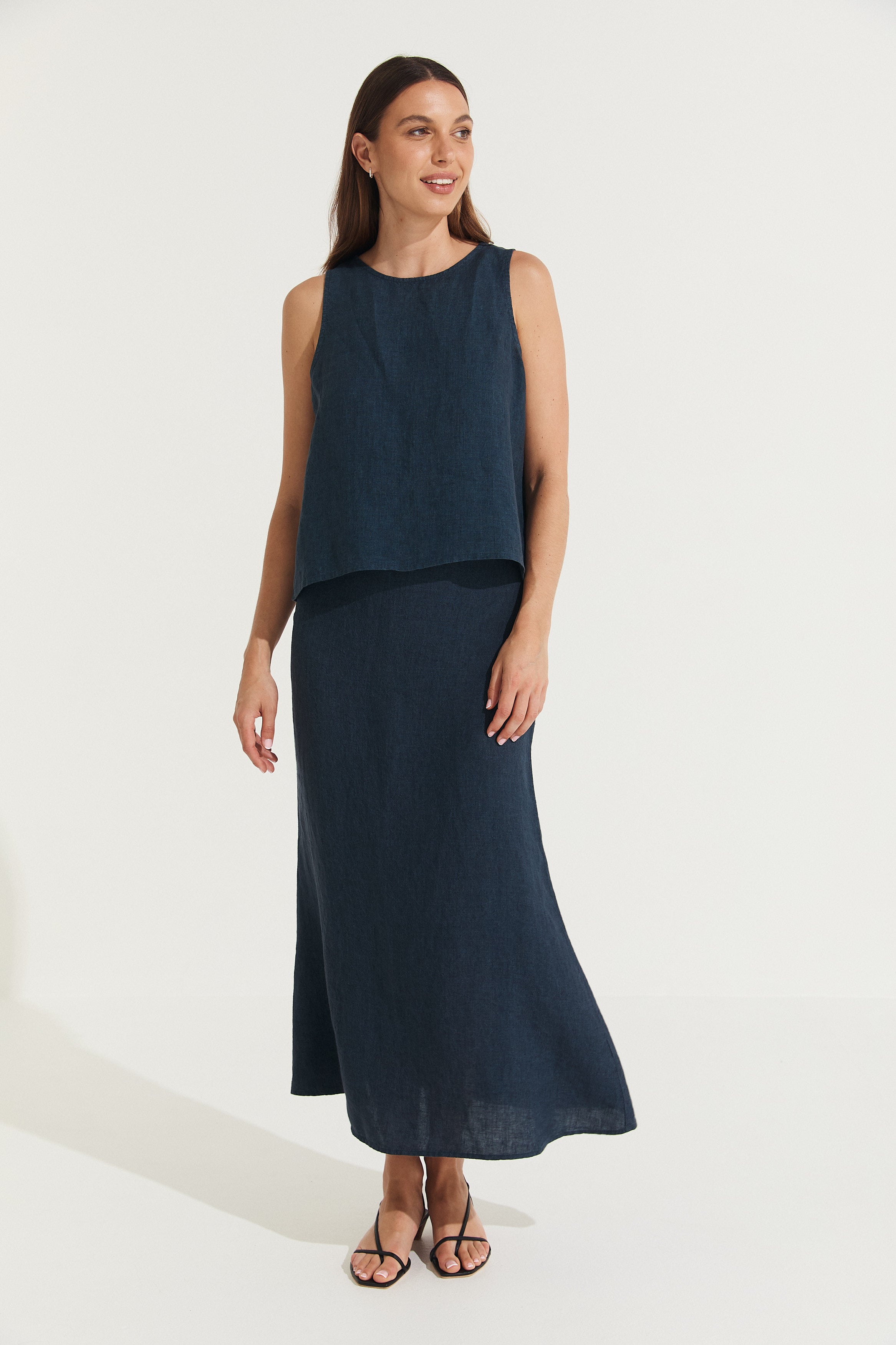 Montaigne Francie Full-Length Linen Maxi Skirt Navy3