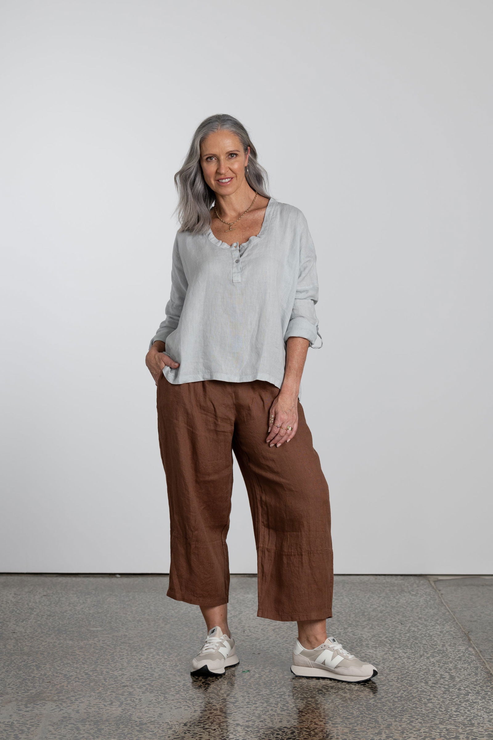 Montaigne Inès Full Length Tapered Pant Tobacco