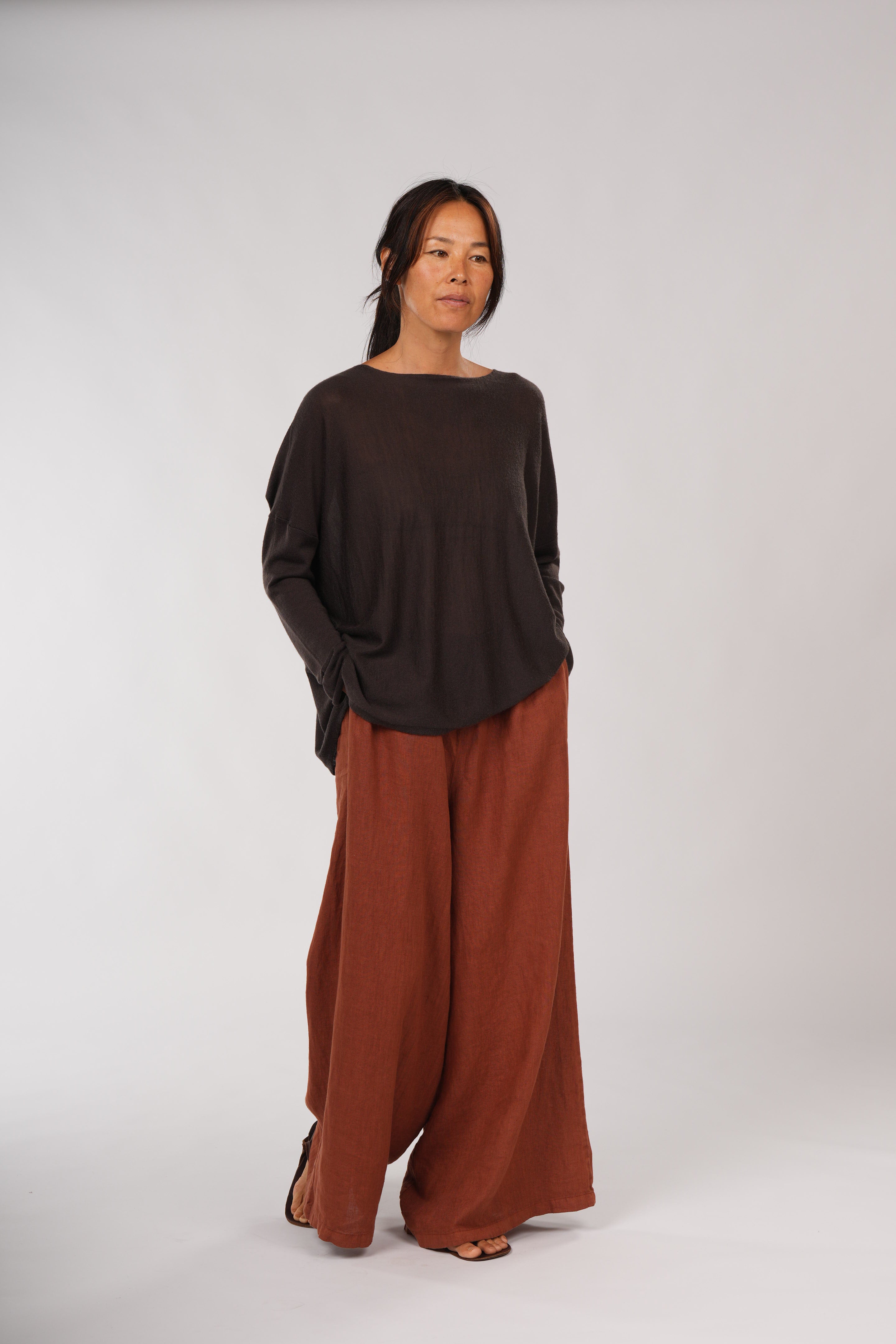 Montaigne Jambes Full-Length Linen Pants Rust1