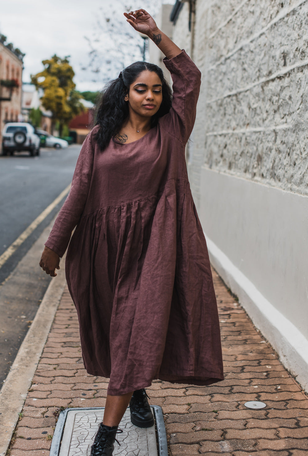 Montaigne Journee Baggy Linen Dress Rum Raisin