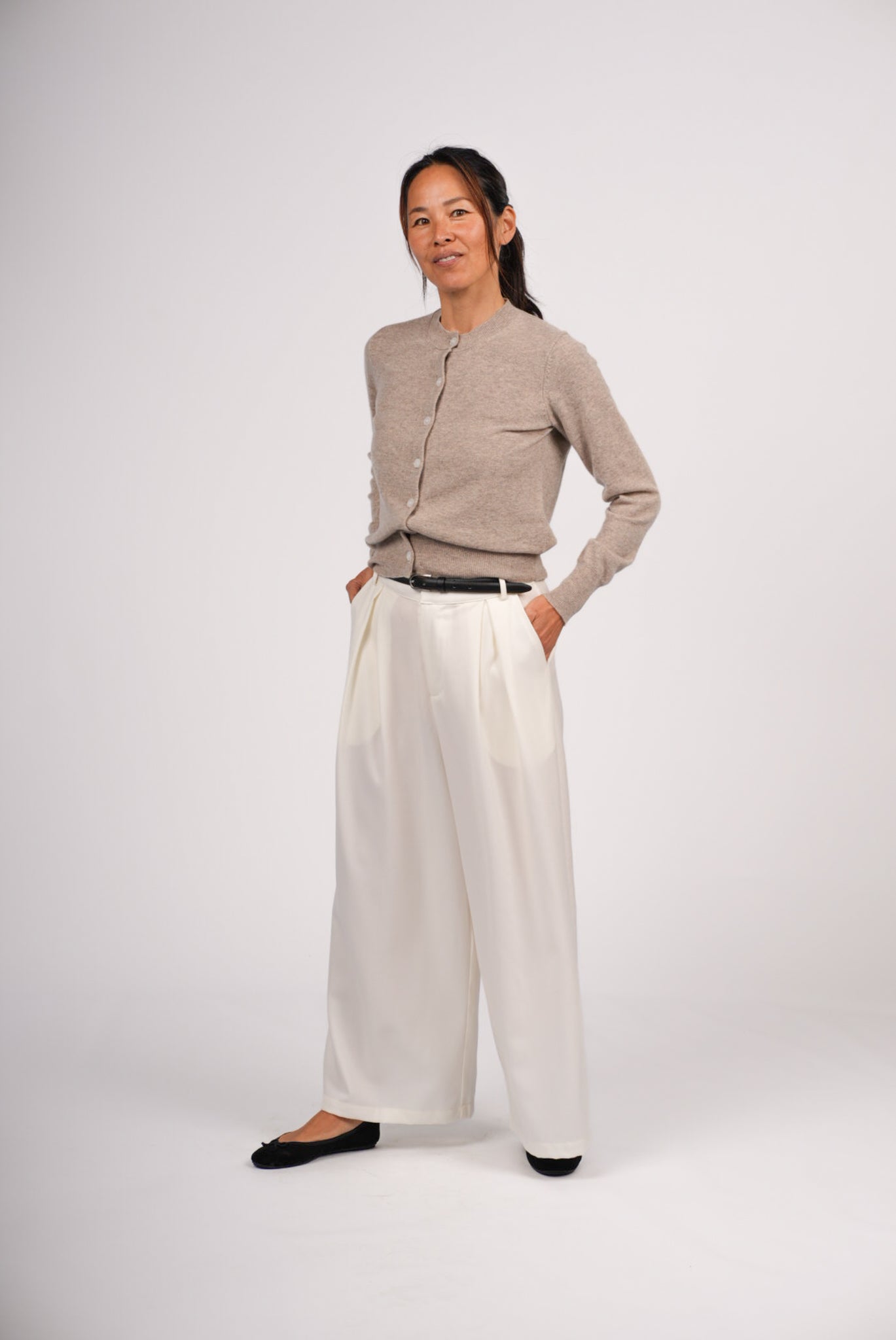 Montaigne Minimalist Lambswool Cardigan Oatmeal2