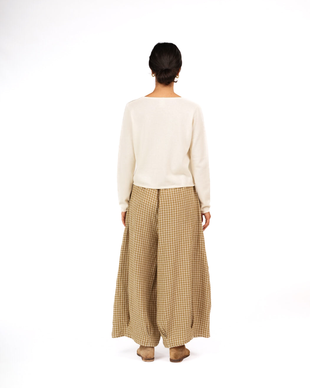Montaigne NZ Lambswool Cropped Cardigan Milk5