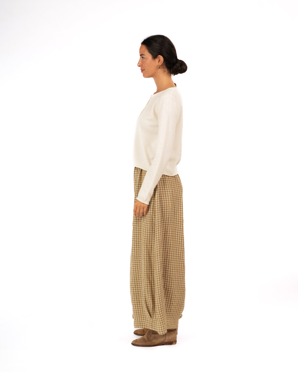 Montaigne NZ Lambswool Cropped Cardigan Milk6