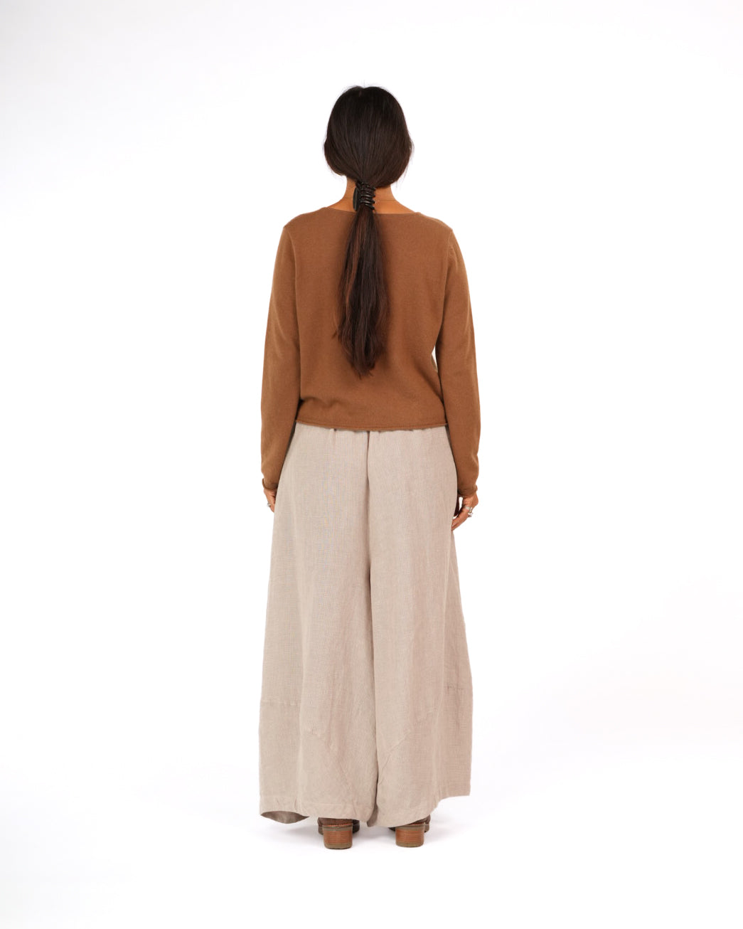 Montaigne NZ Lambswool Cropped Cardigan Toffee4