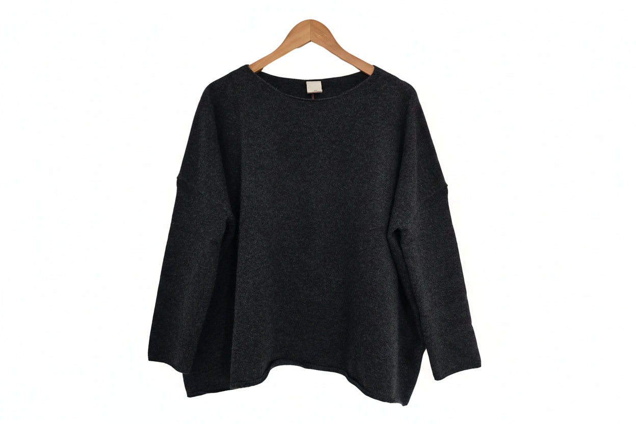 Montaigne Olivia 100% New Zealand Lambswool Jumper Charcoal