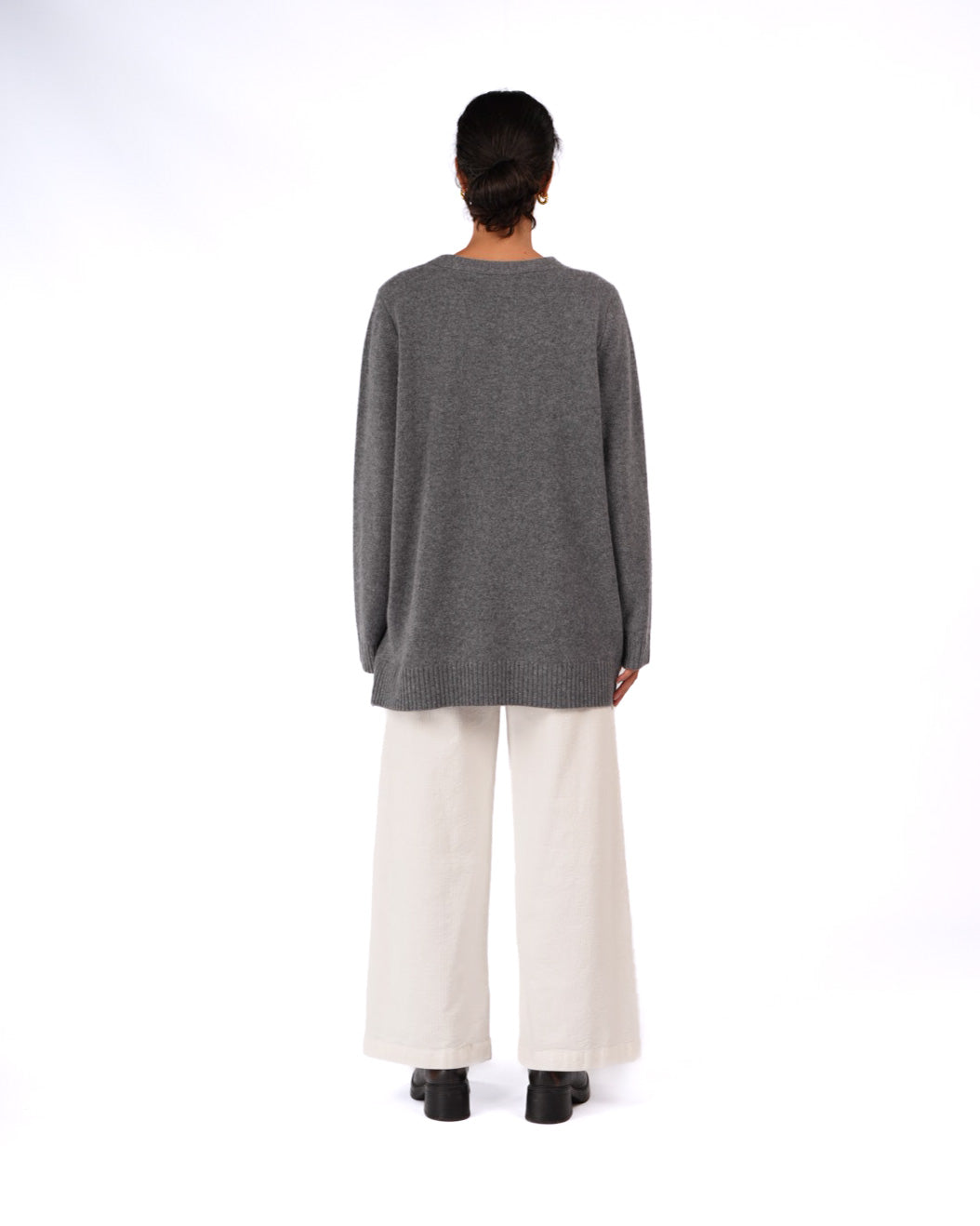 Montaigne Patou Pure Lambswool Cardigan Grey2