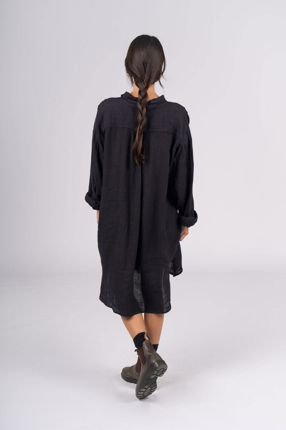 Montaigne Riviera Long Sleeve Linen Shirt Navy1