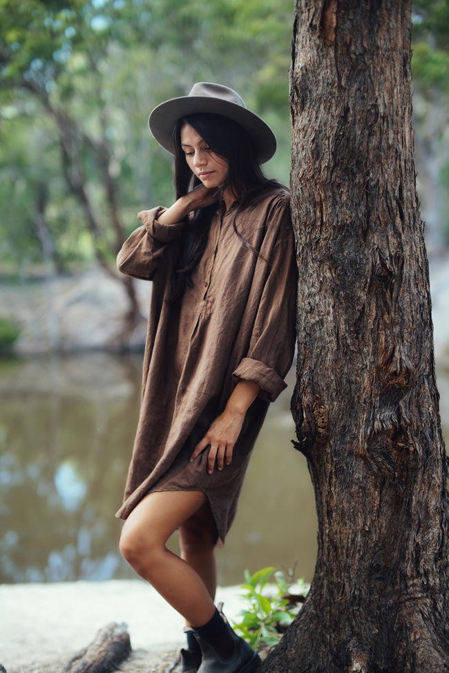 Montaigne Riviera Long Sleeve Linen Shirt Tobacco1