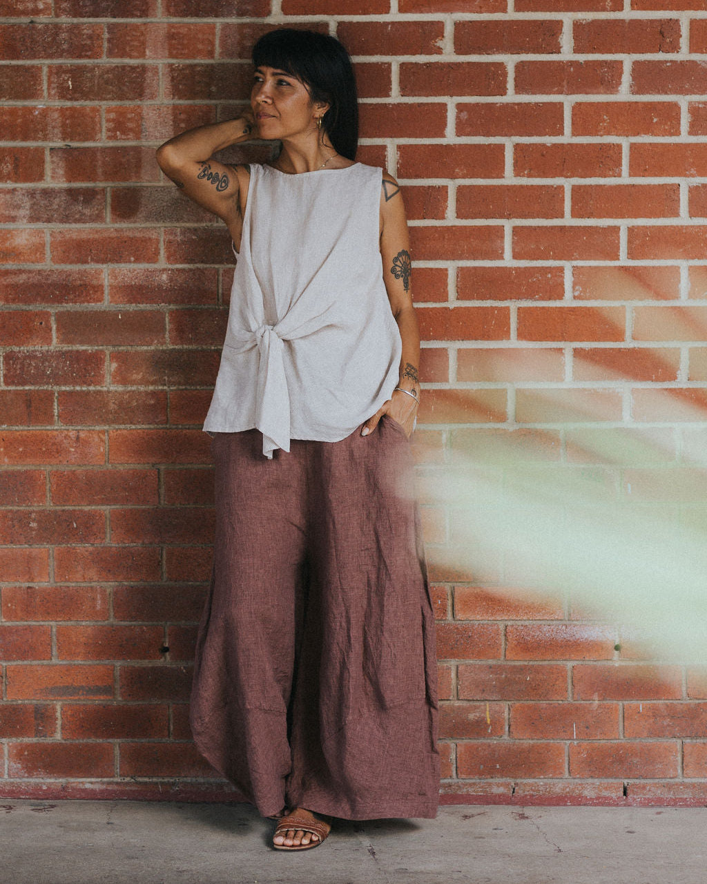 Montaigne Roland French Linen Pant Aubergine11