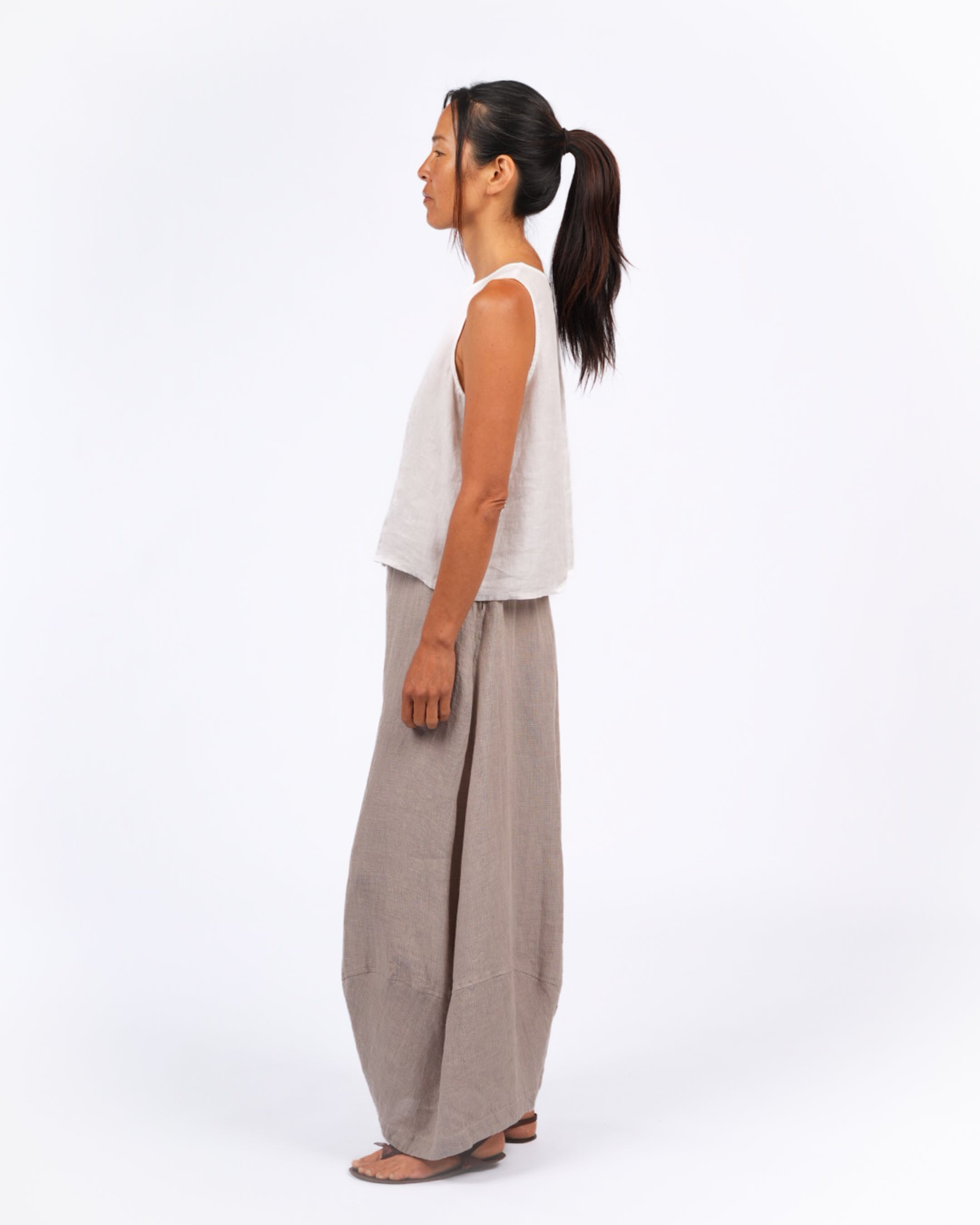 Montaigne Roland Linen Pants in Houndstooth