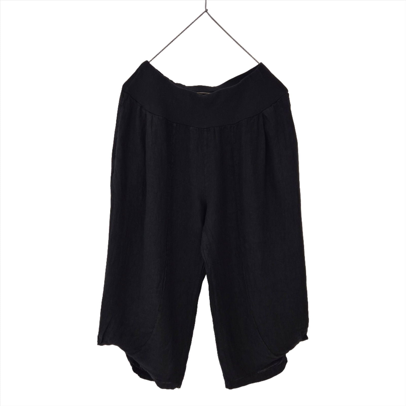 Montaigne Saint-Tropez Linen Capri Pants Black1