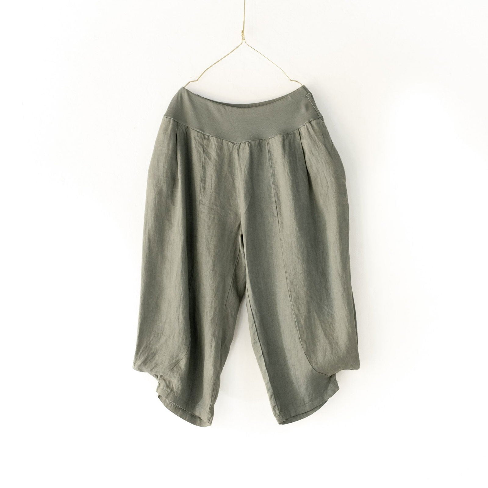 Montaigne Saint-Tropez Linen Capri Pants Khaki
