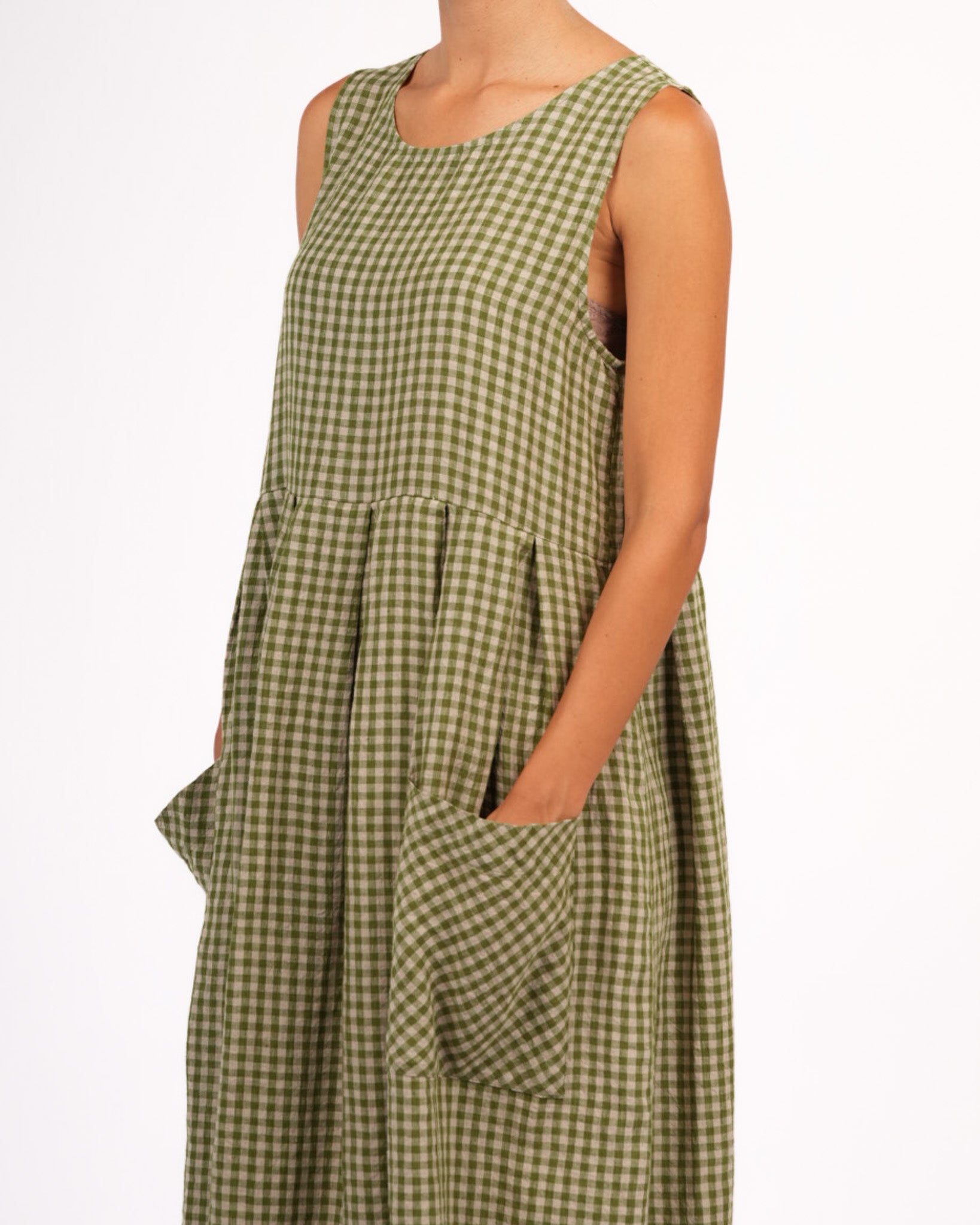 Montaigne Sartene French Linen Dress in Gingham Pistachio3