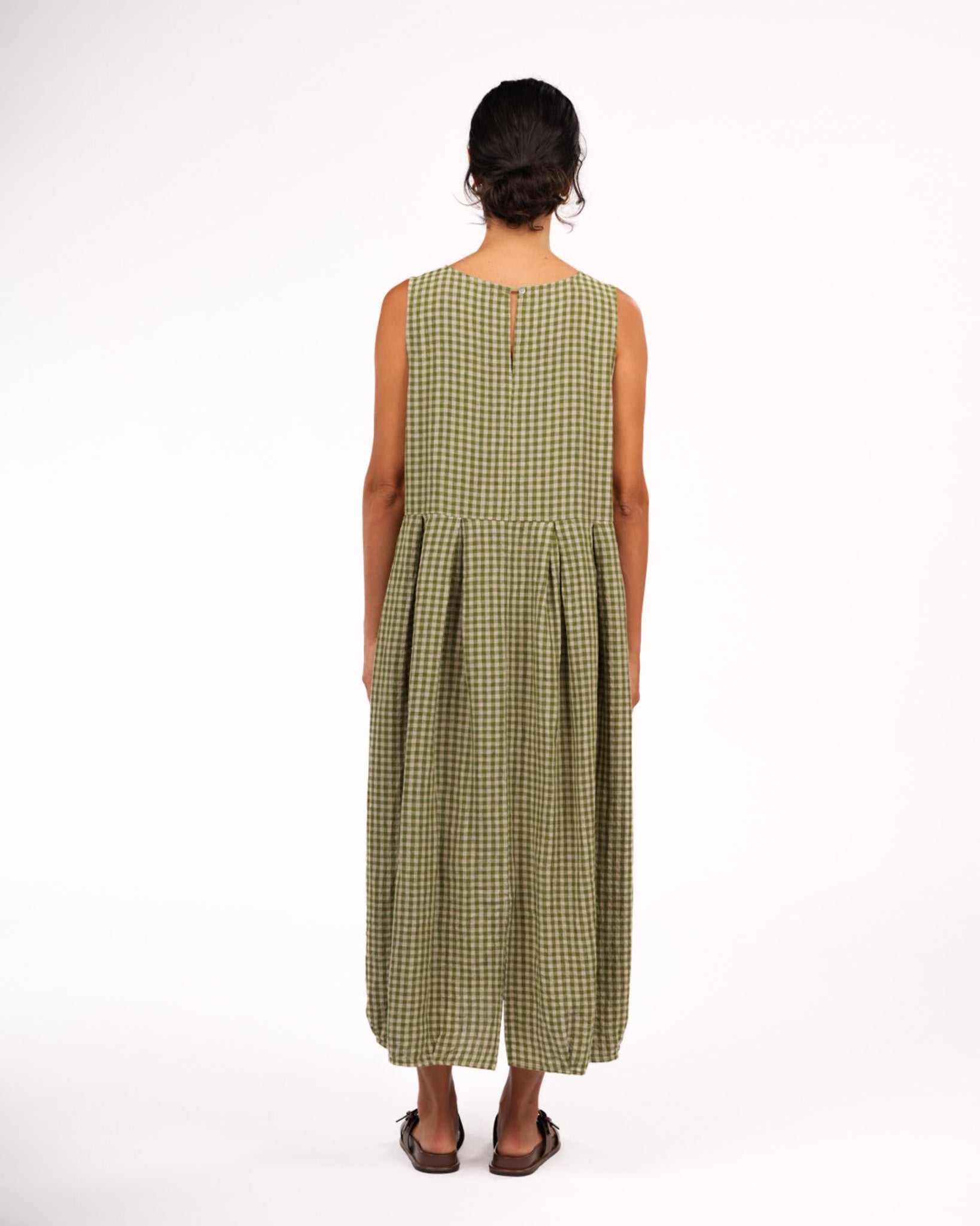 Montaigne Sartene French Linen Dress in Gingham Pistachio6