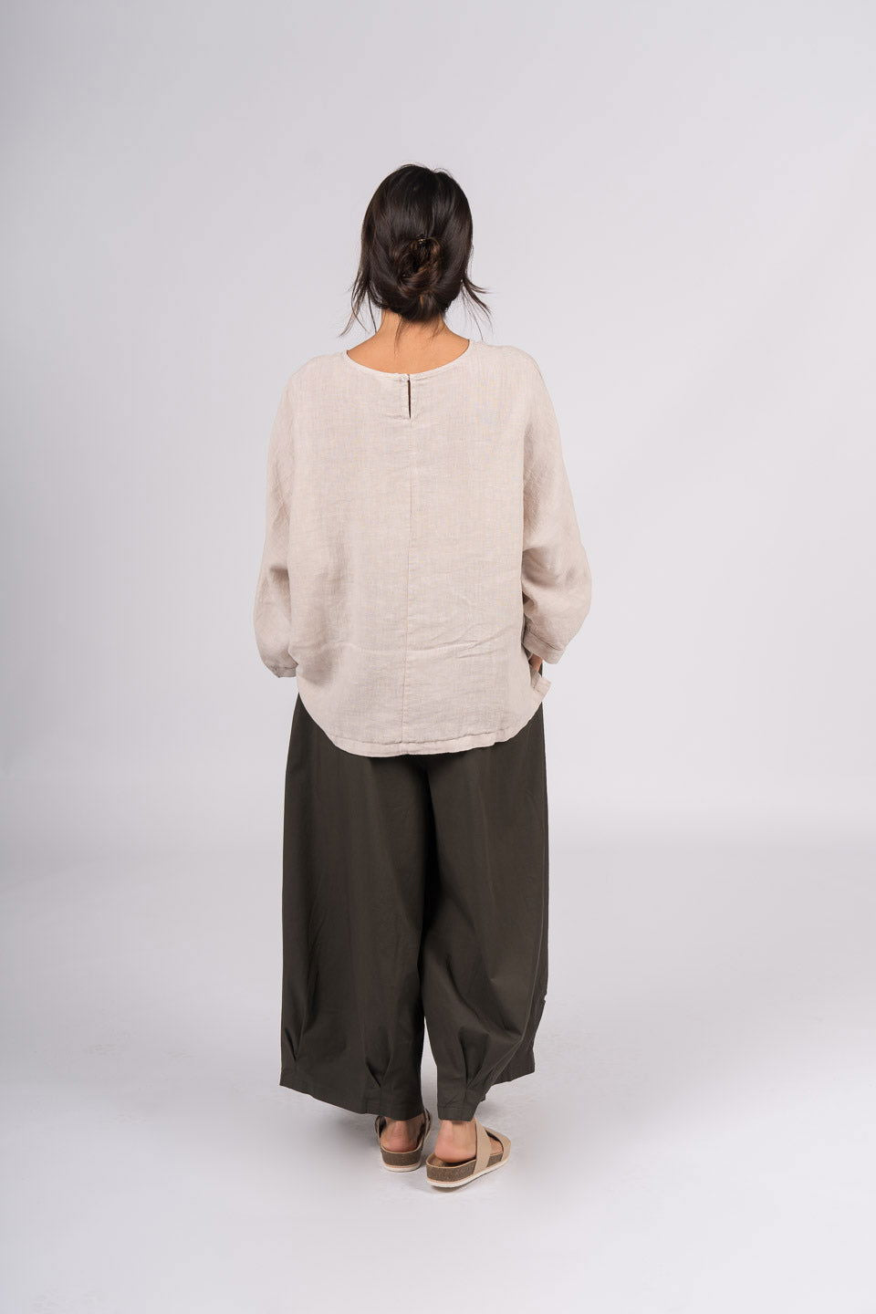 Montaigne Toulouse Linen Long Sleeve Top Natural2