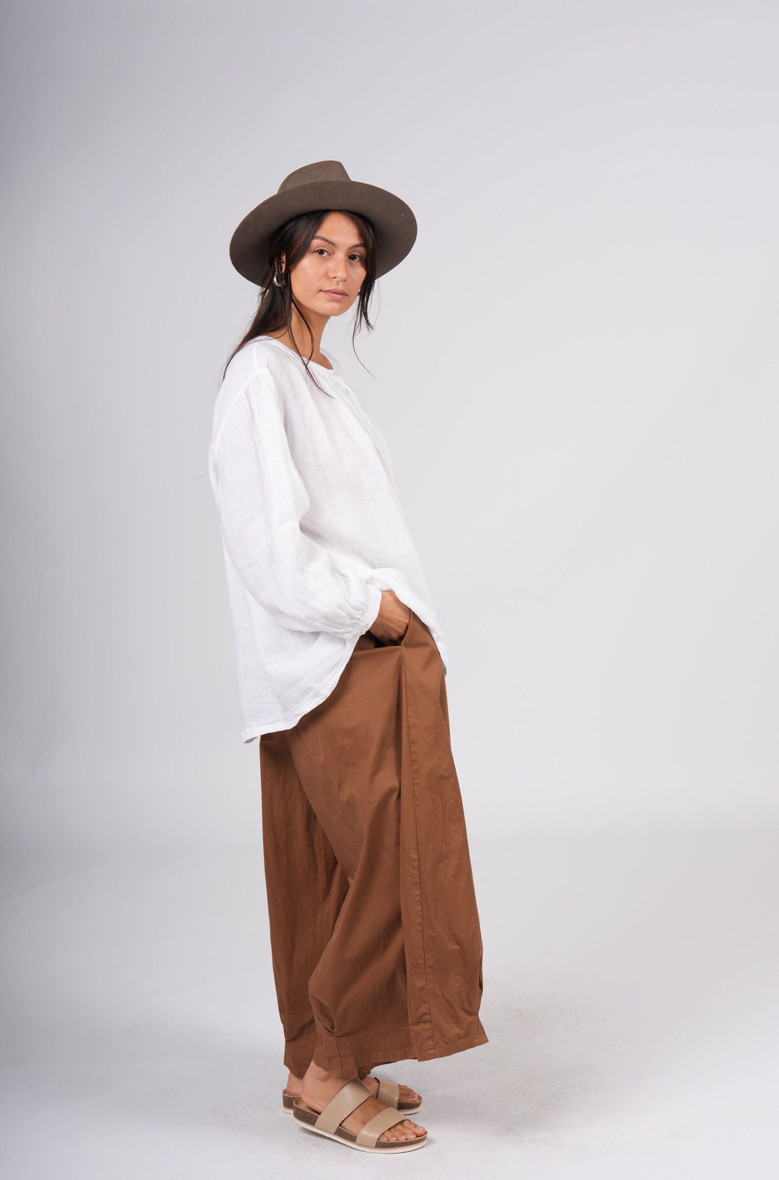 Montaigne Toulouse Linen Long Sleeve Top White2