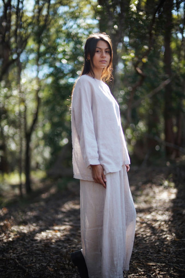 Montaigne Toulouse Linen Long Sleeve Top White4