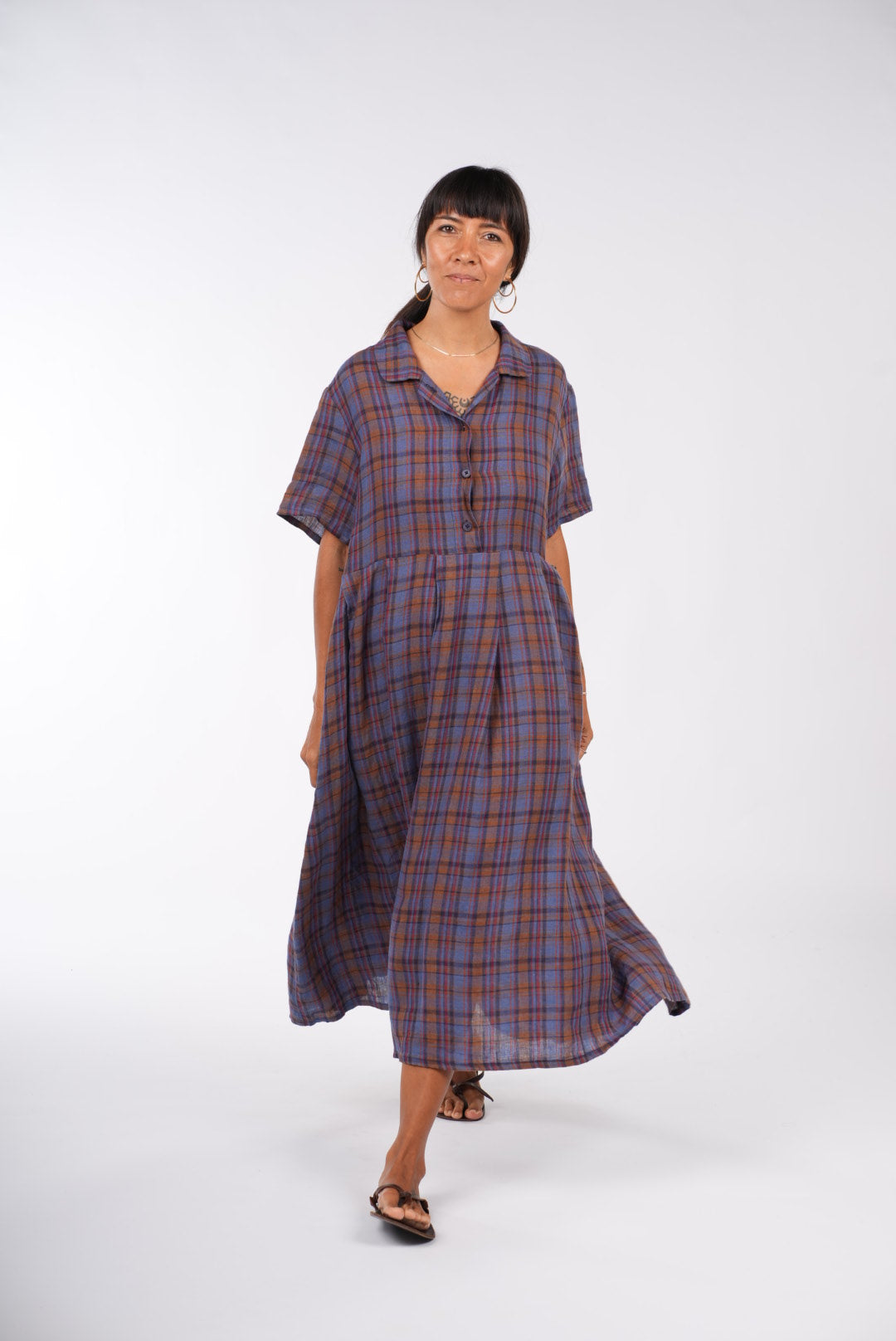 Montaigne Vianne French Linen Dress in Plaid2