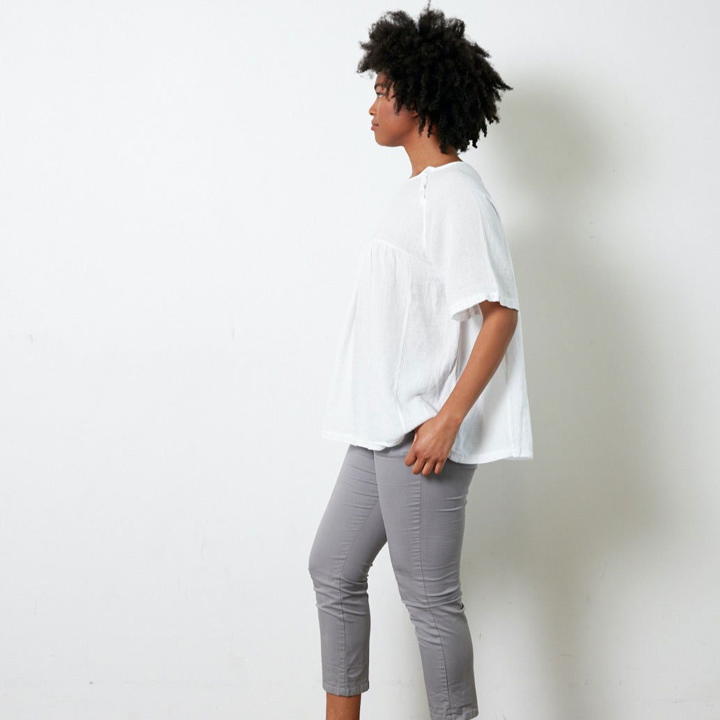 Montaigne La Mer Linen Top with Side-Button Detail White1