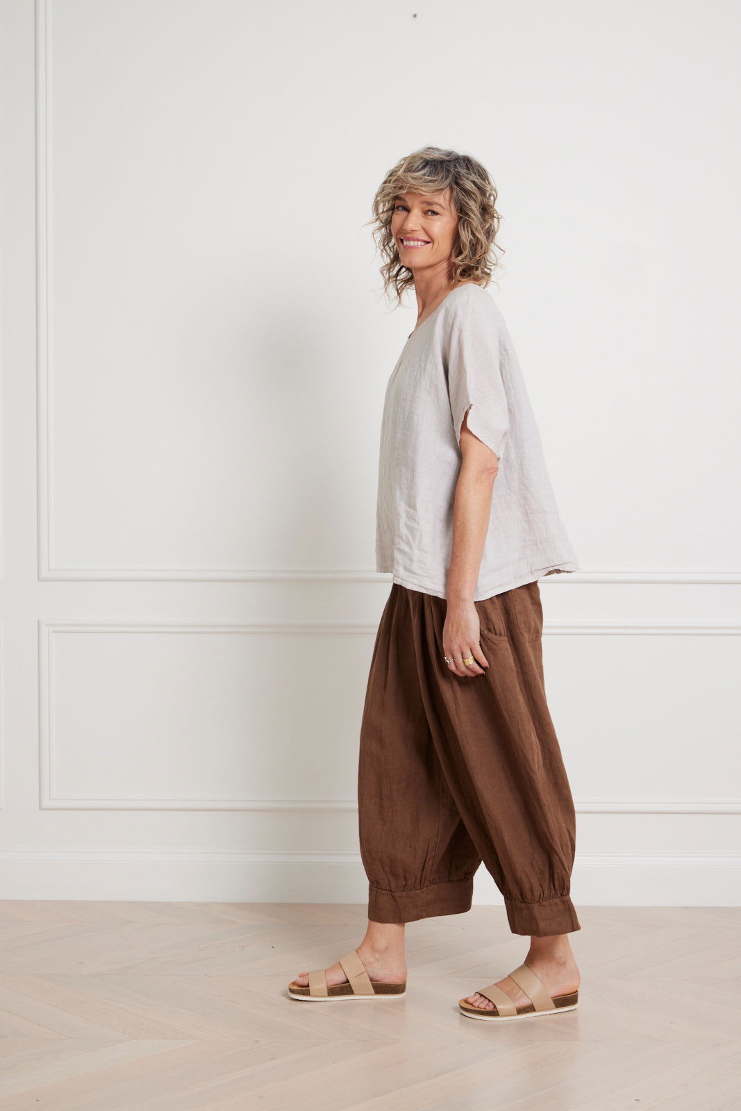 Montaigne Desi Linen Pants with Back Pockets (2 sizes) Tobacco
