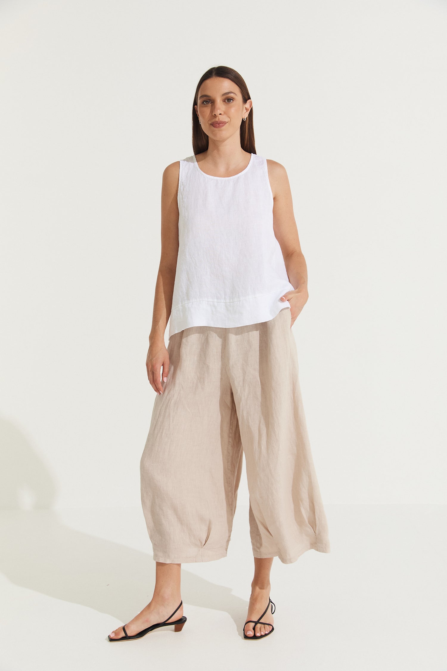 Montaigne Ebonie Linen Singlet Top White4
