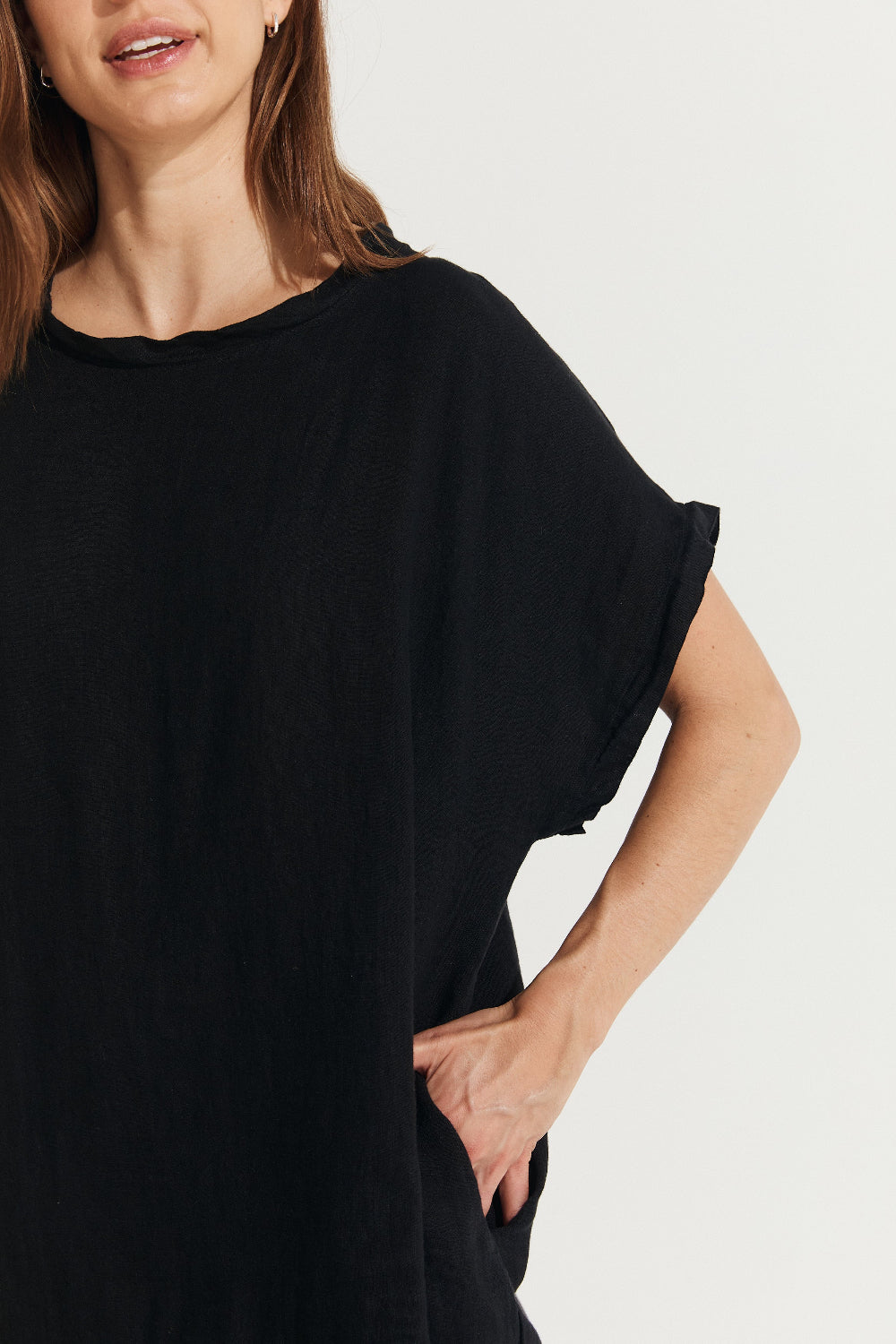 Montaigne Eliza Slimline Linen Dress Black1