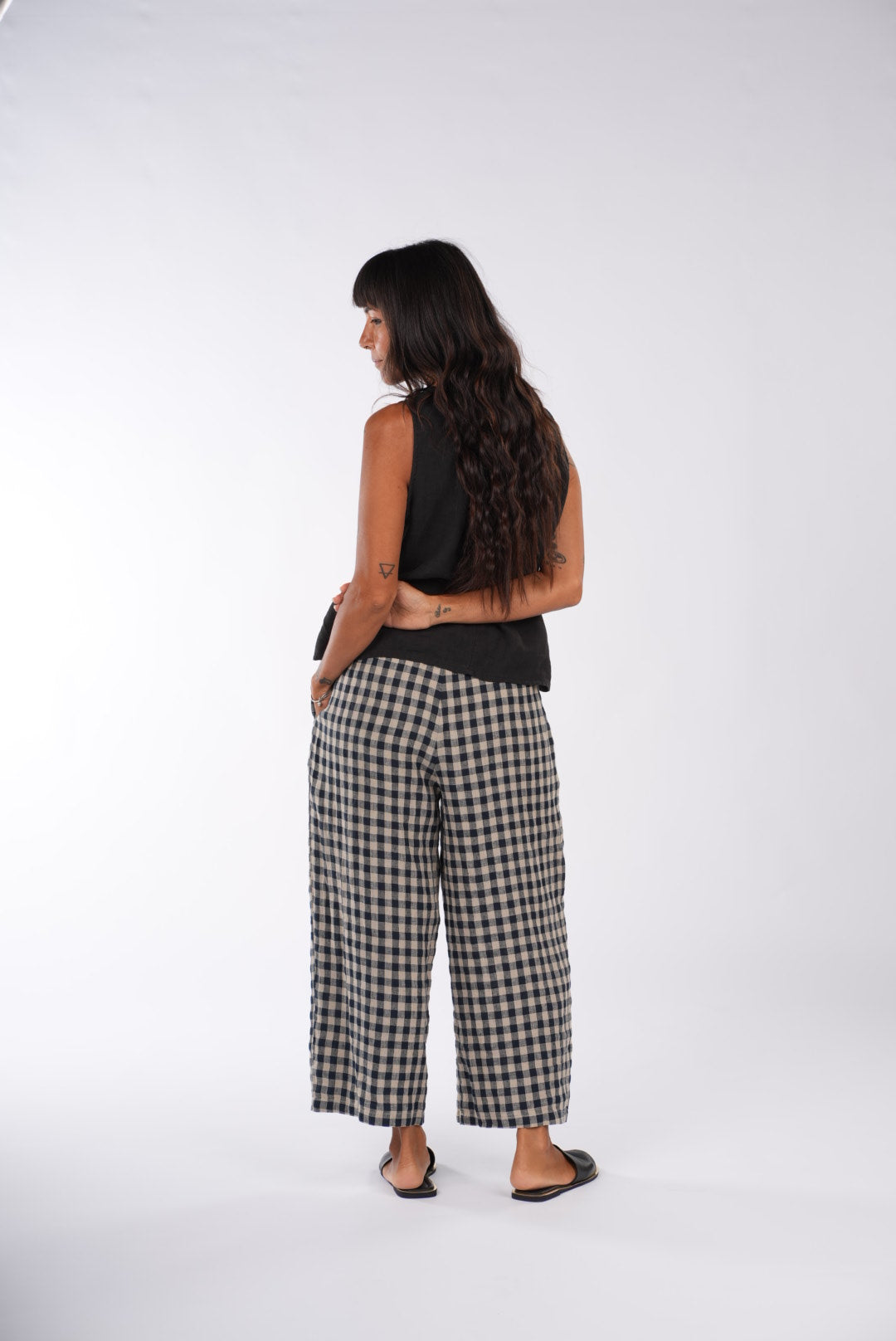 Montaigne French Linen Pants In Navy Check4
