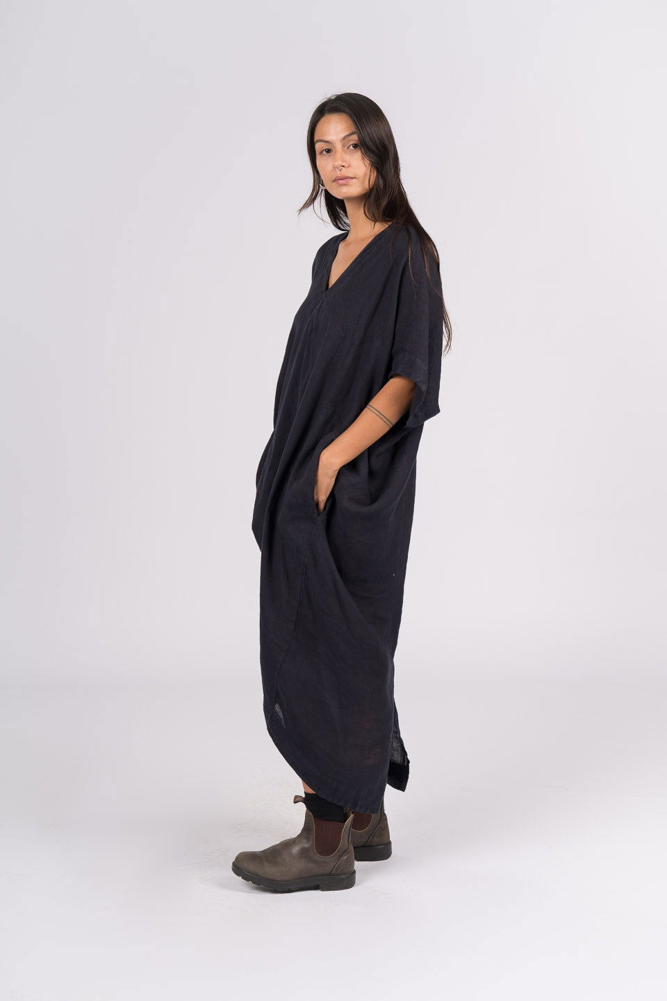 Montaigne Gabrielle V-Neck Dress Navy4
