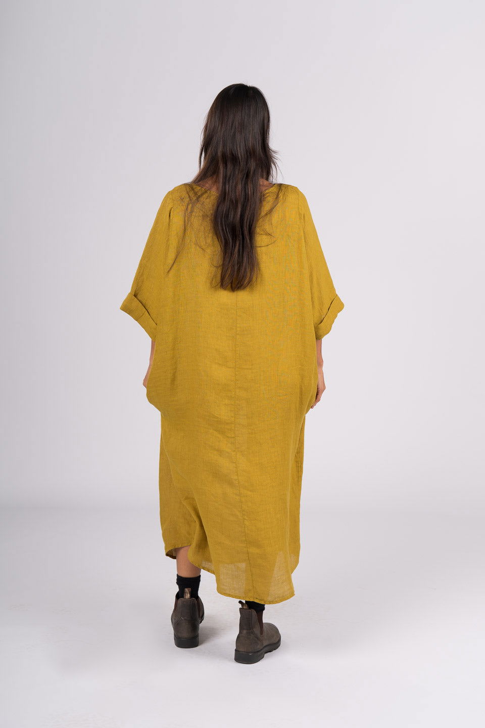 Montaigne Gaella Linen Shift Dress Senape1