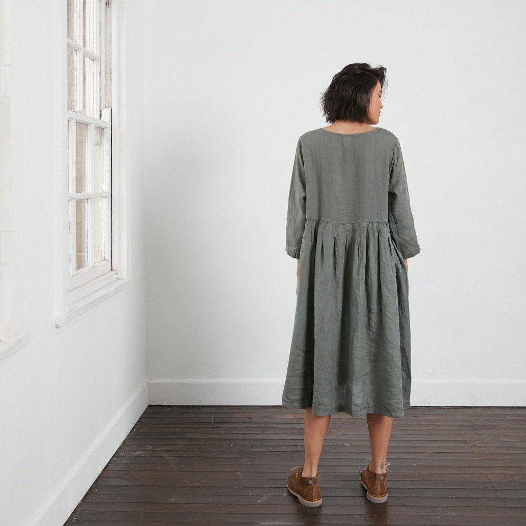Montaigne Journee Baggy Linen Dress Khaki3