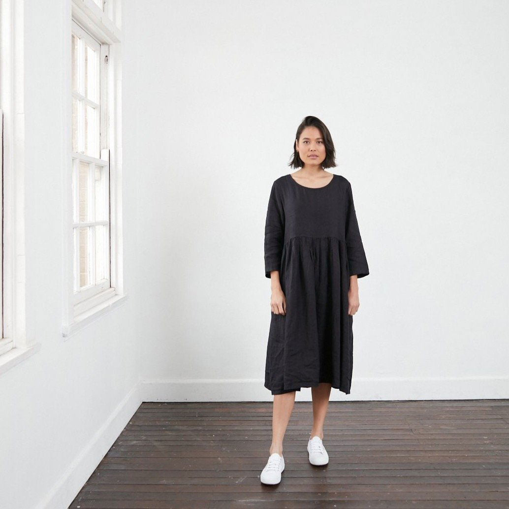 Montaigne Journee Baggy Linen Dress Navy