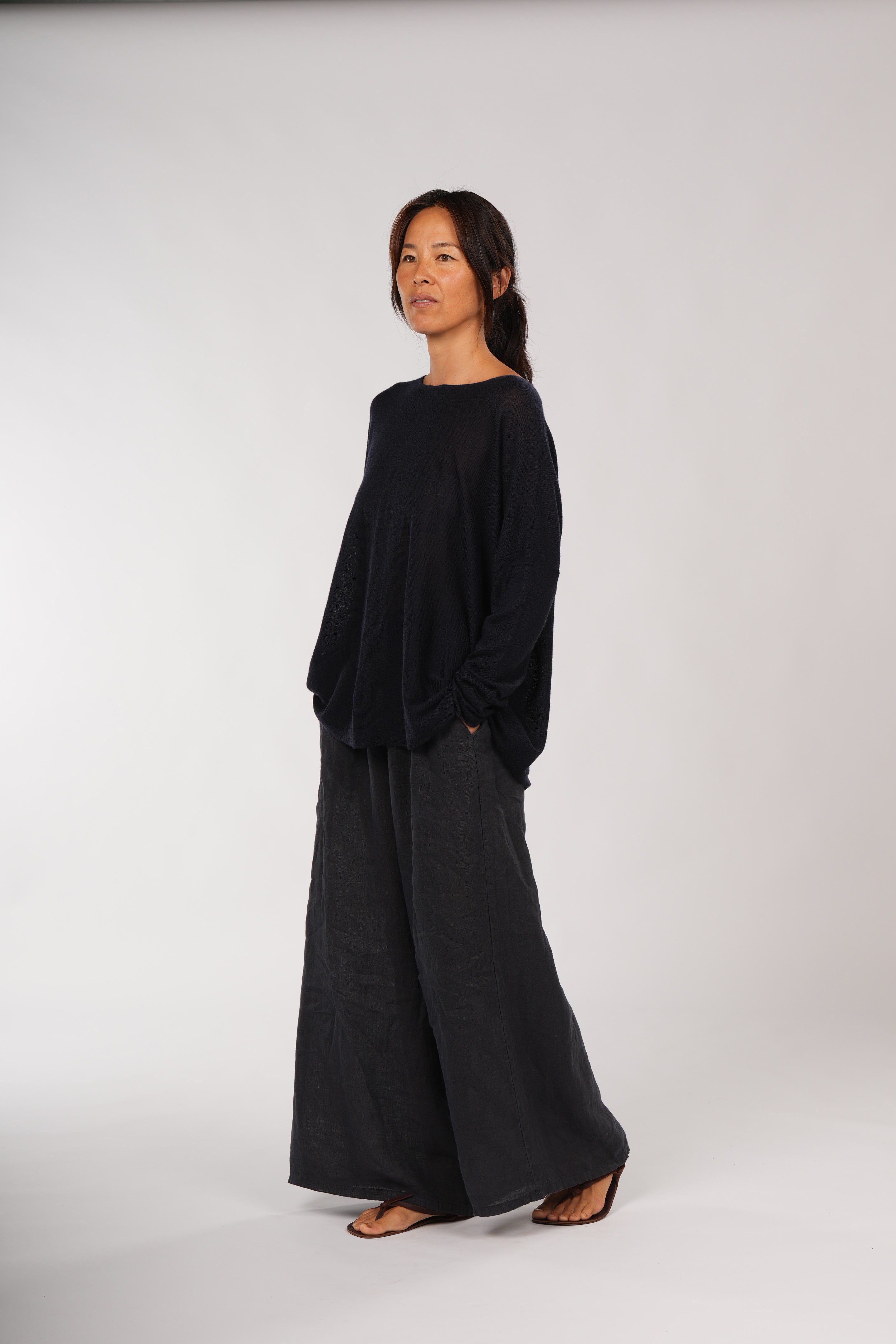 Montaigne Laurant 100% Australian Merino Superfine Loose Summer Knit Black