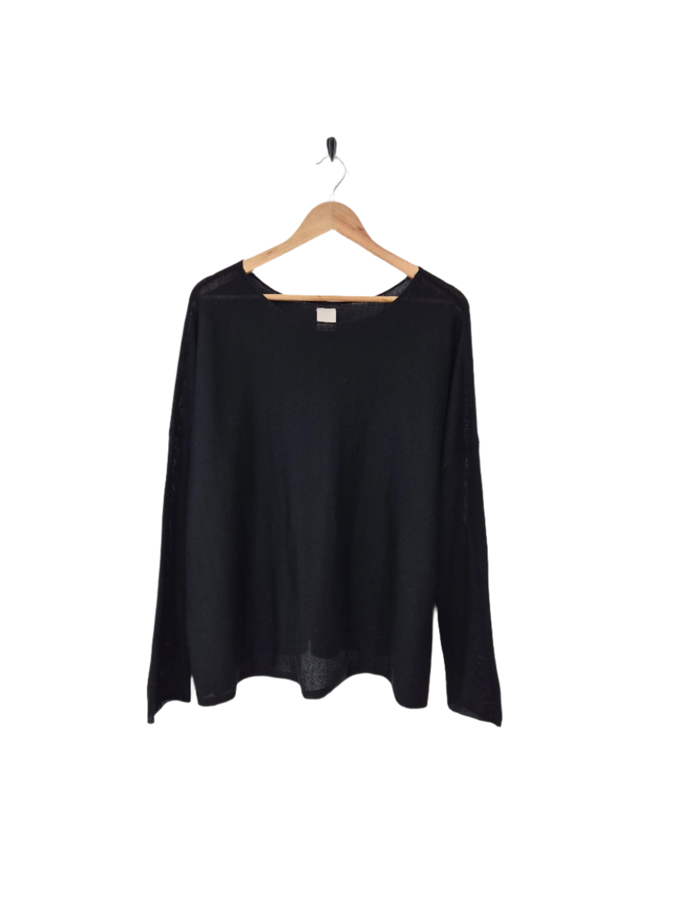 Montaigne Laurant 100% Australian Merino Superfine Loose Summer Knit Black1