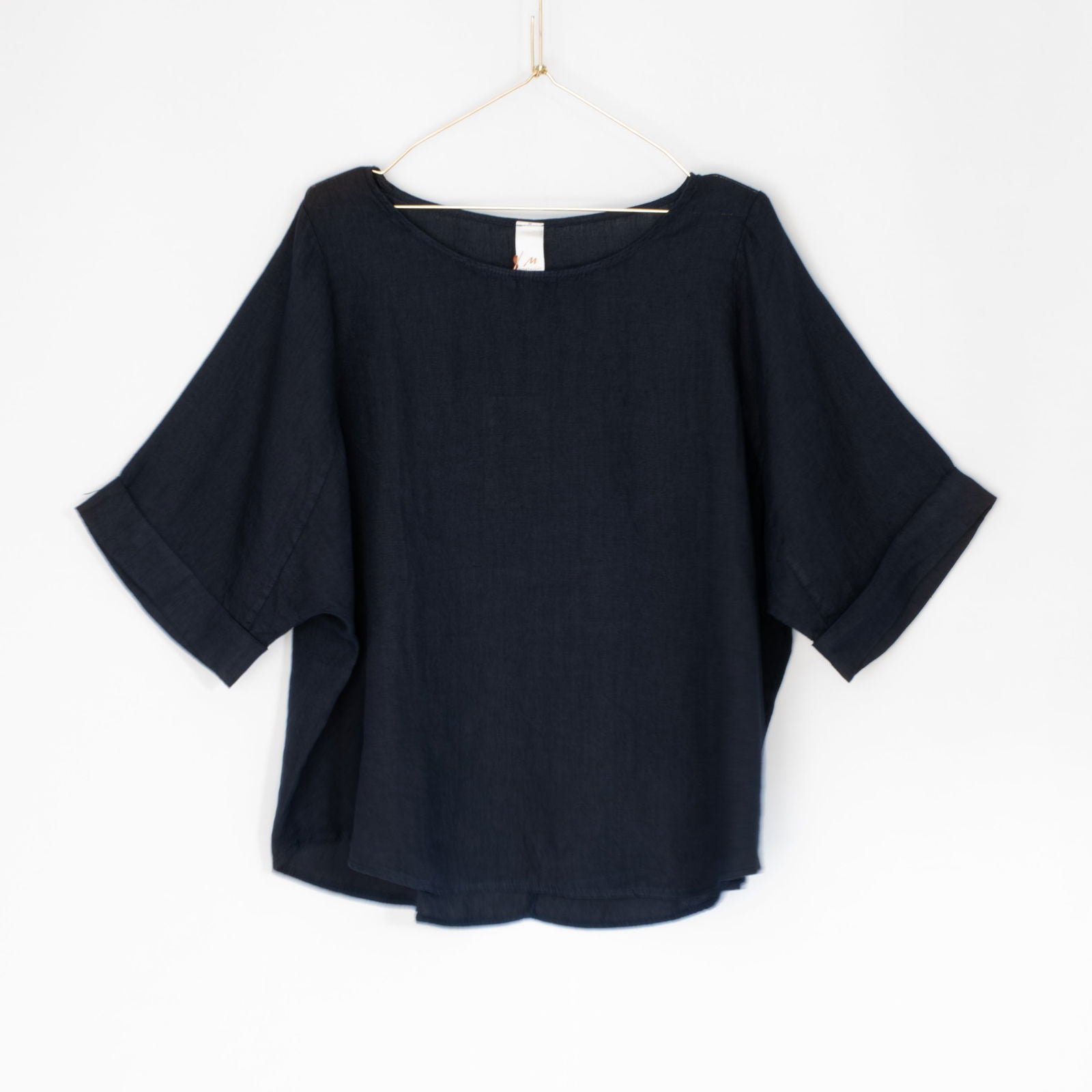 Montaigne Sérénité (Curved Hemline) Linen Top Navy