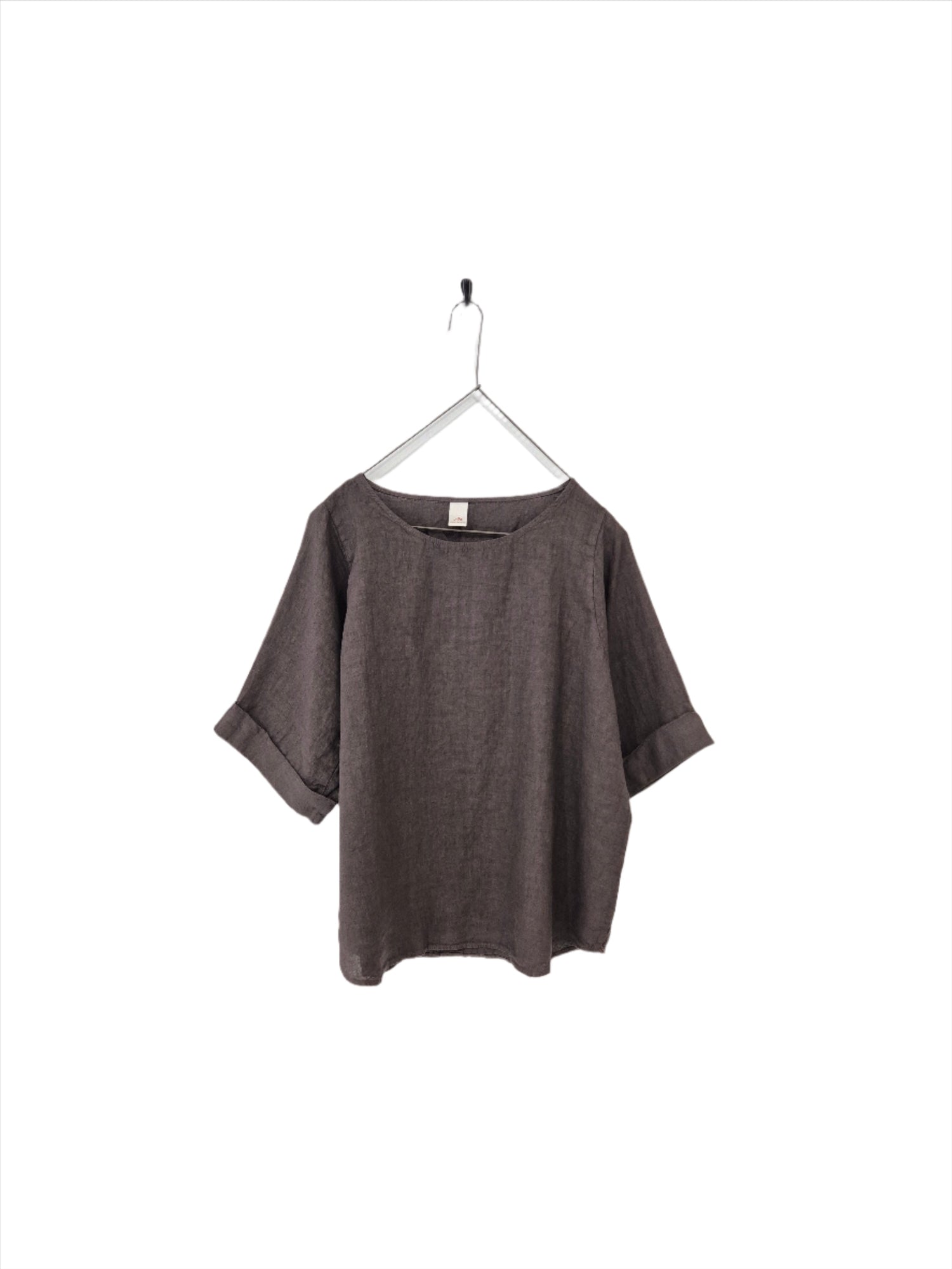 Montaigne Sérénité Curved Hemline Linen Top Rum Raisin