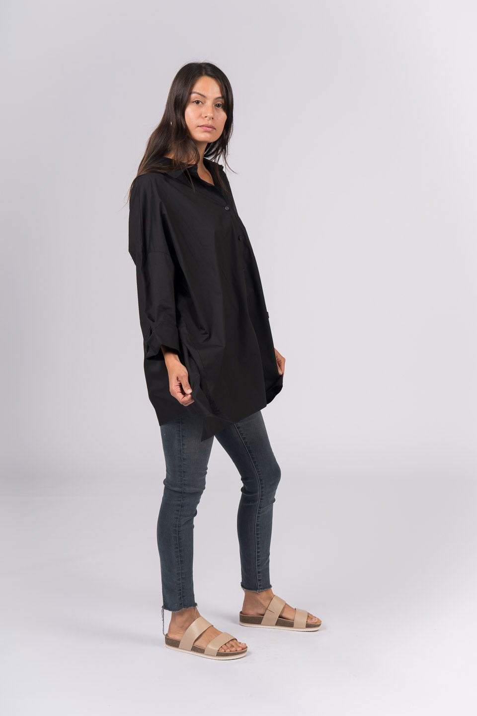 Montaigne Théa Crisp Cotton Poplin Shirt Black1