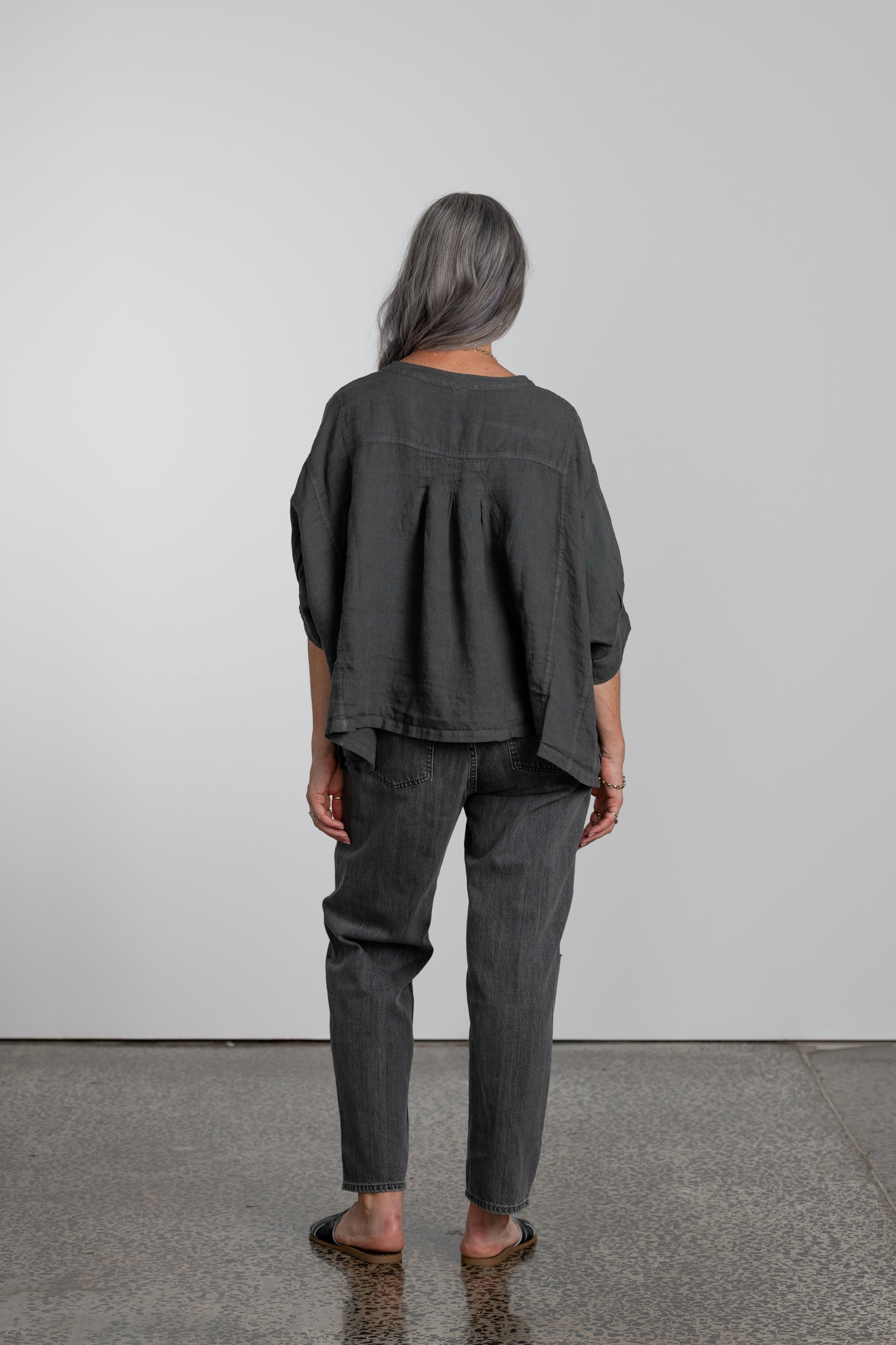 Montaigne Agathe Short Sleeve Linen Top Petrol1