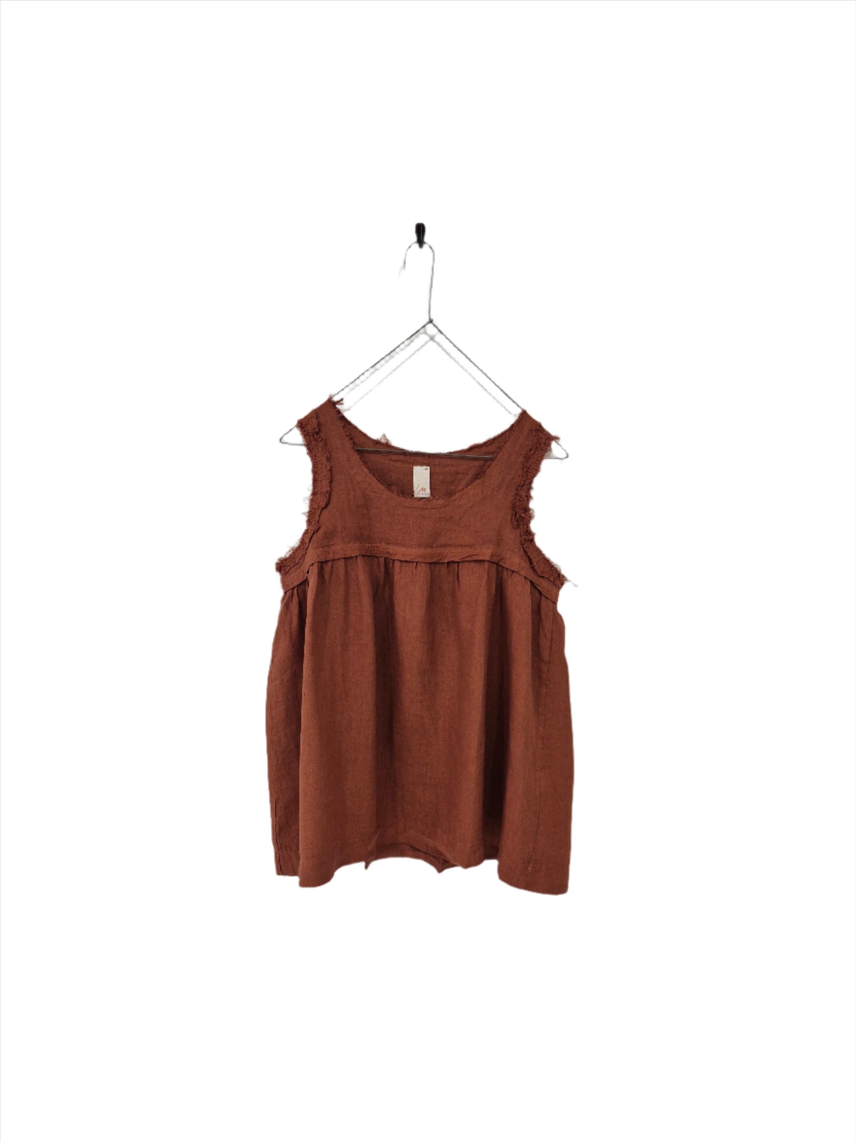 Pur Frayed Singlet Top in Linen