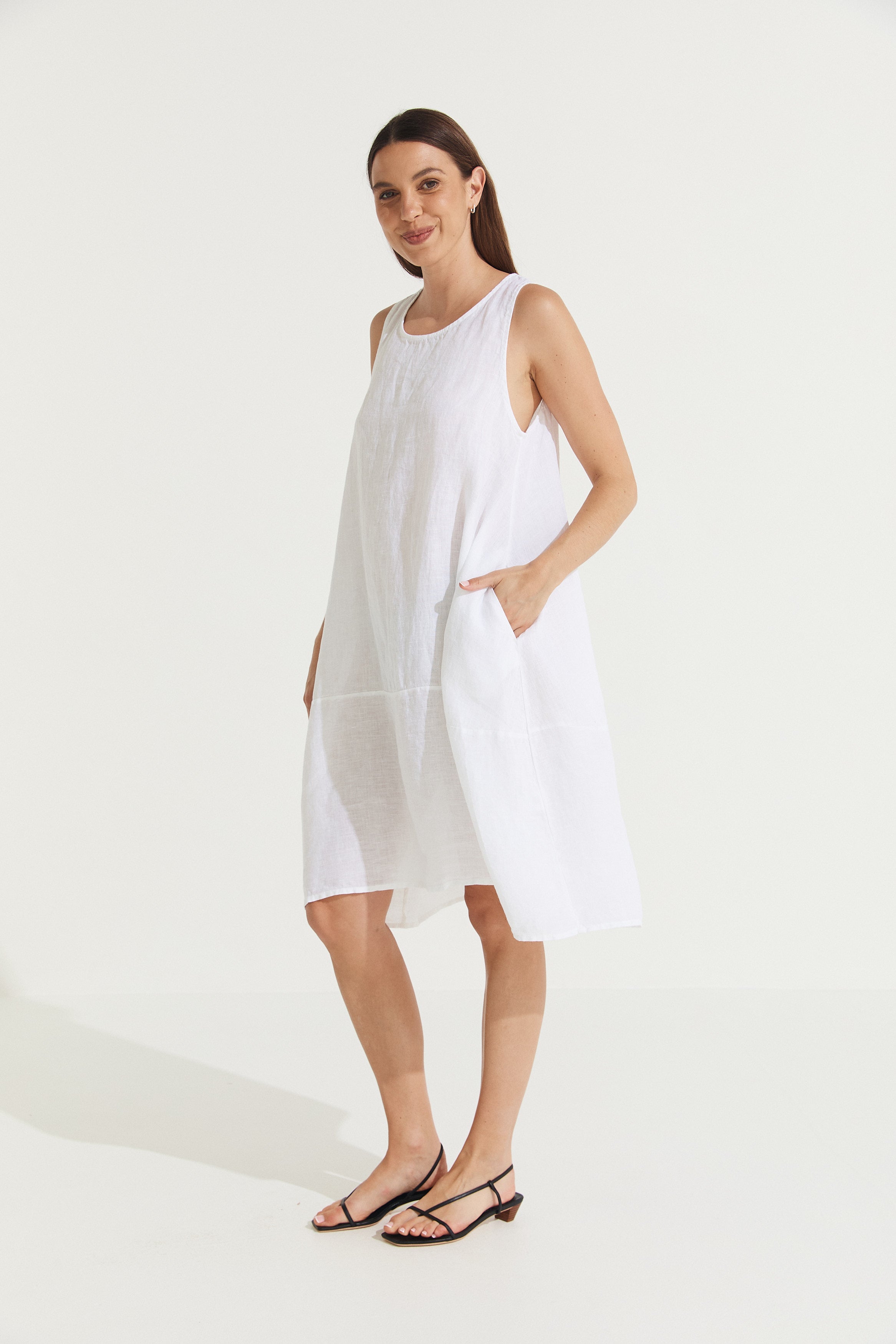 Sara Sleeveless Linen Dress